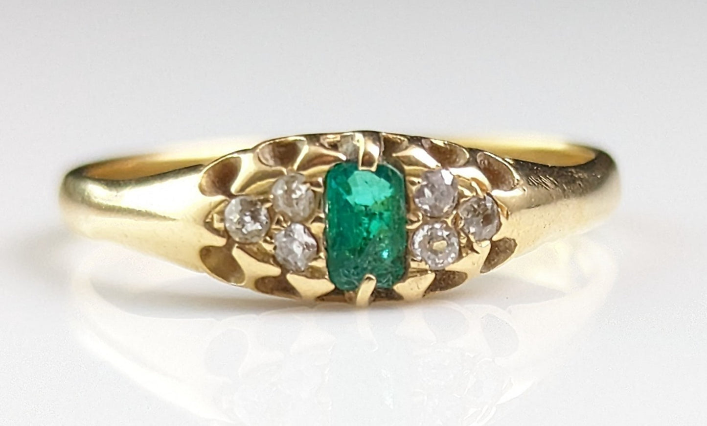 Antique Emerald and Diamond ring, 18ct gold, Victorian