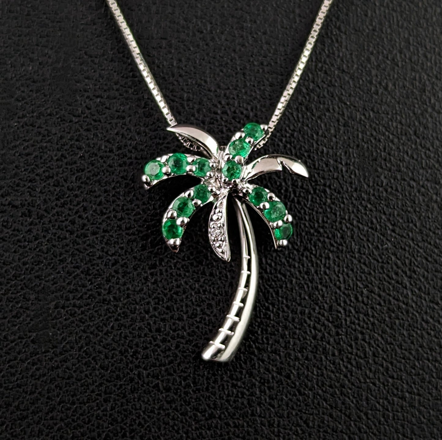 Vintage Emerald and Diamond Palm tree pendant necklace, 14ct white gold