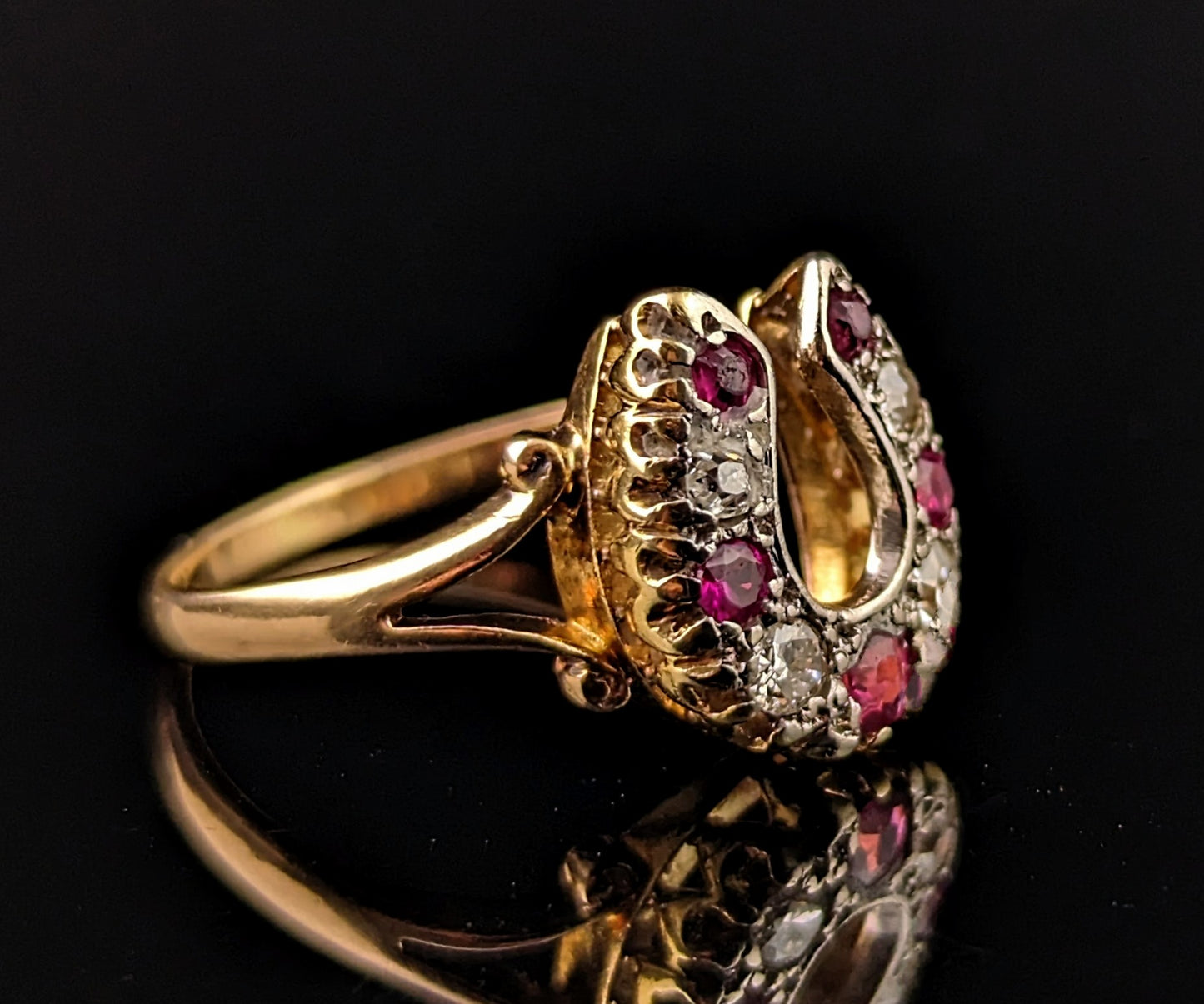 Antique Ruby and Diamond horseshoe ring, 18ct yellow gold