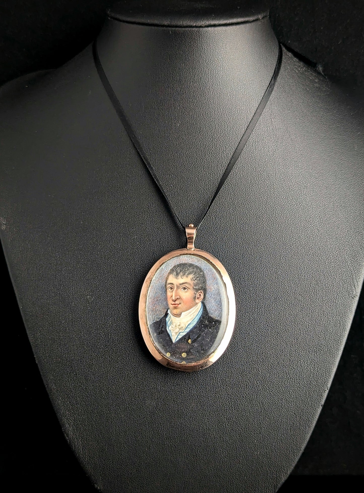 Antique Georgian portrait pendant, Mourning locket, 9ct gold