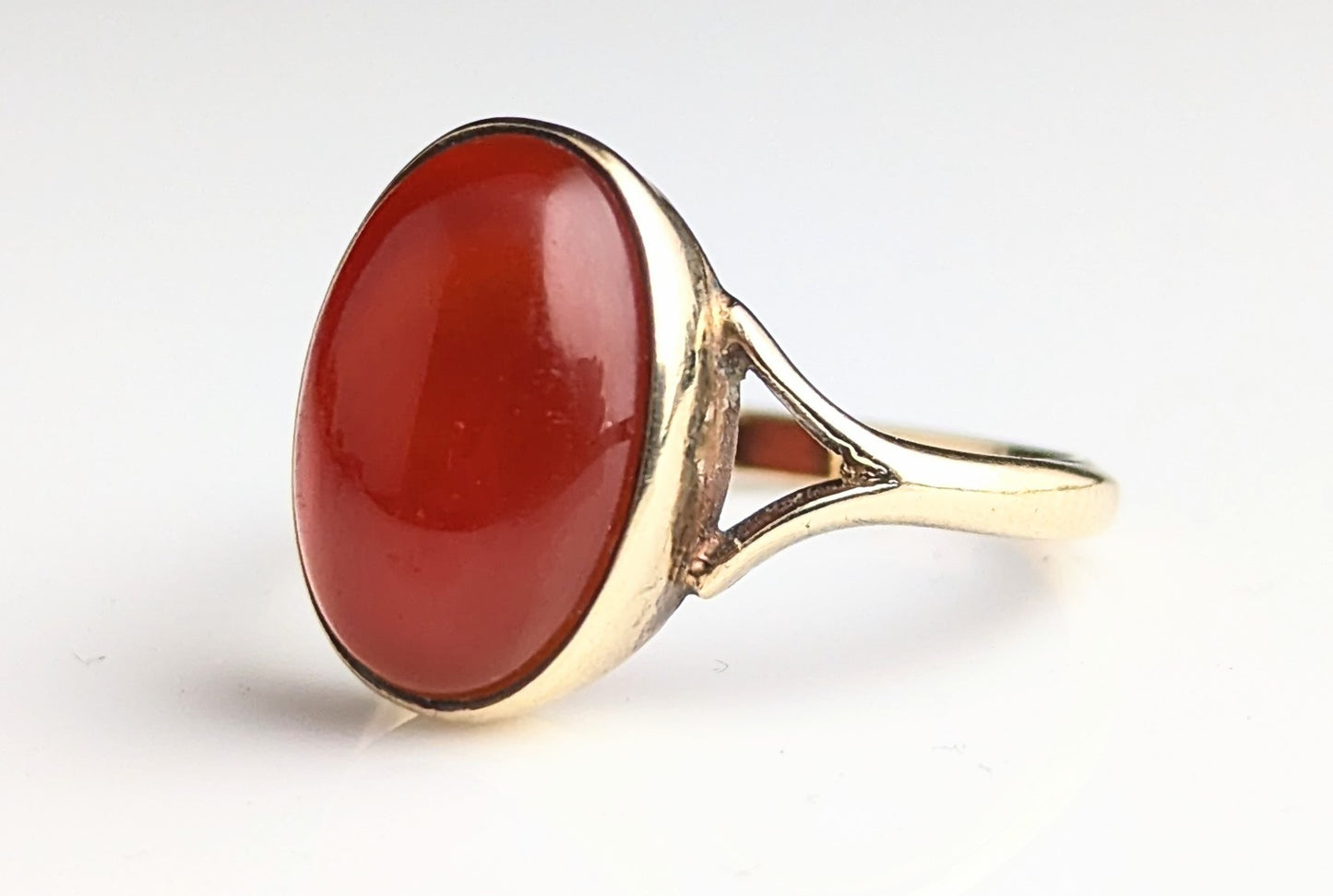 Vintage Carnelian signet ring, 9ct yellow gold, Cabochon