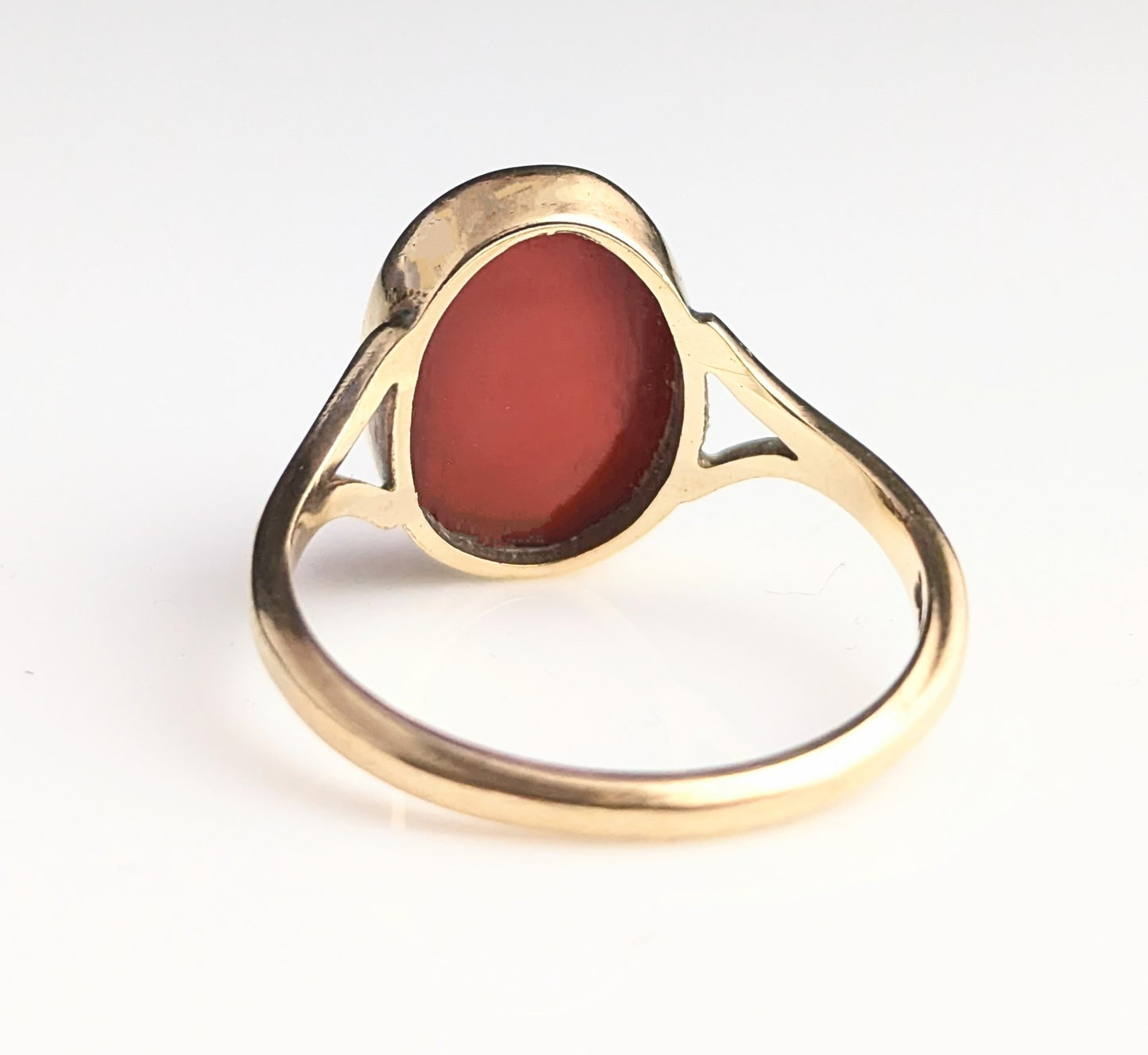 Vintage Carnelian signet ring, 9ct yellow gold, Cabochon