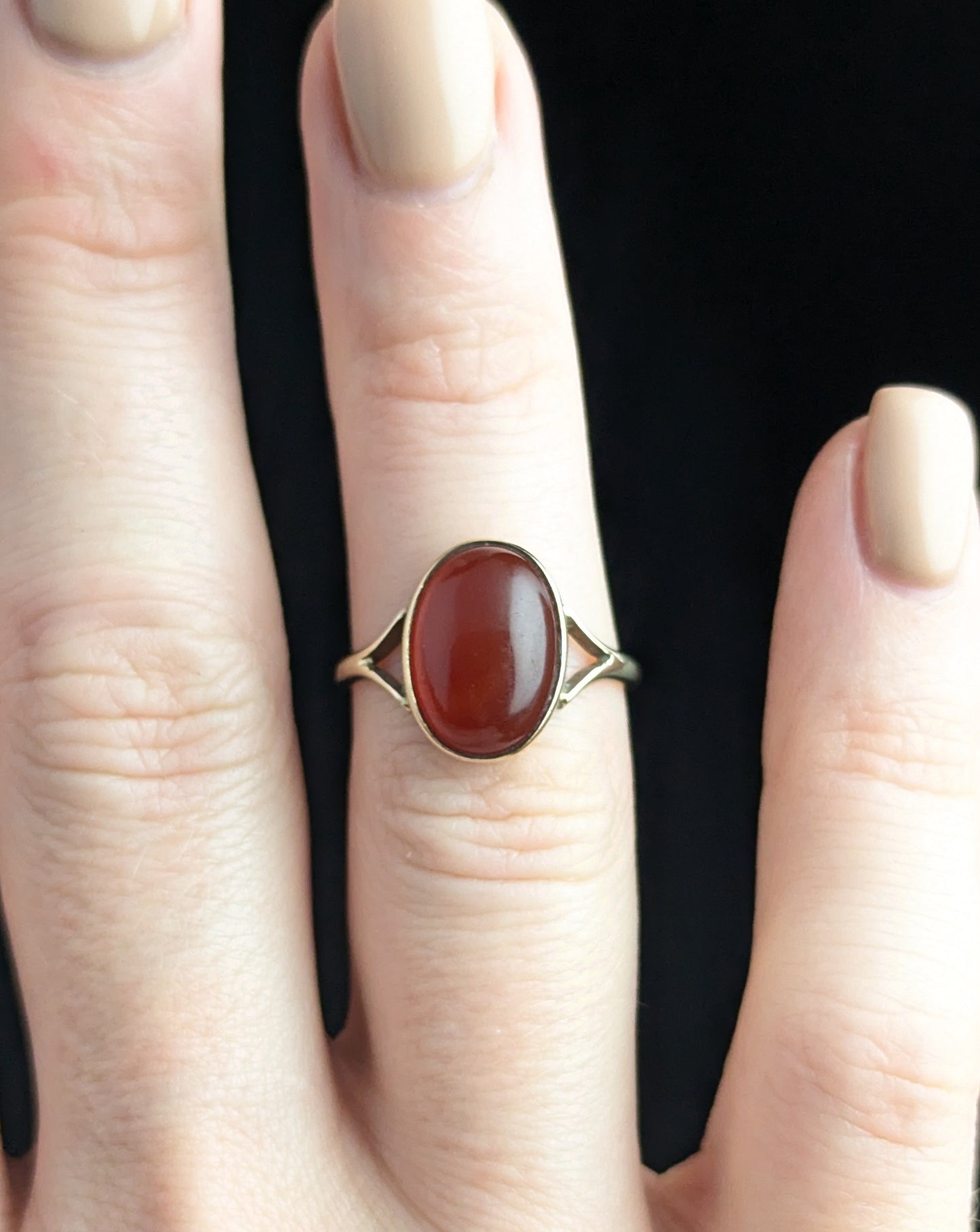 Vintage Carnelian signet ring, 9ct yellow gold, Cabochon