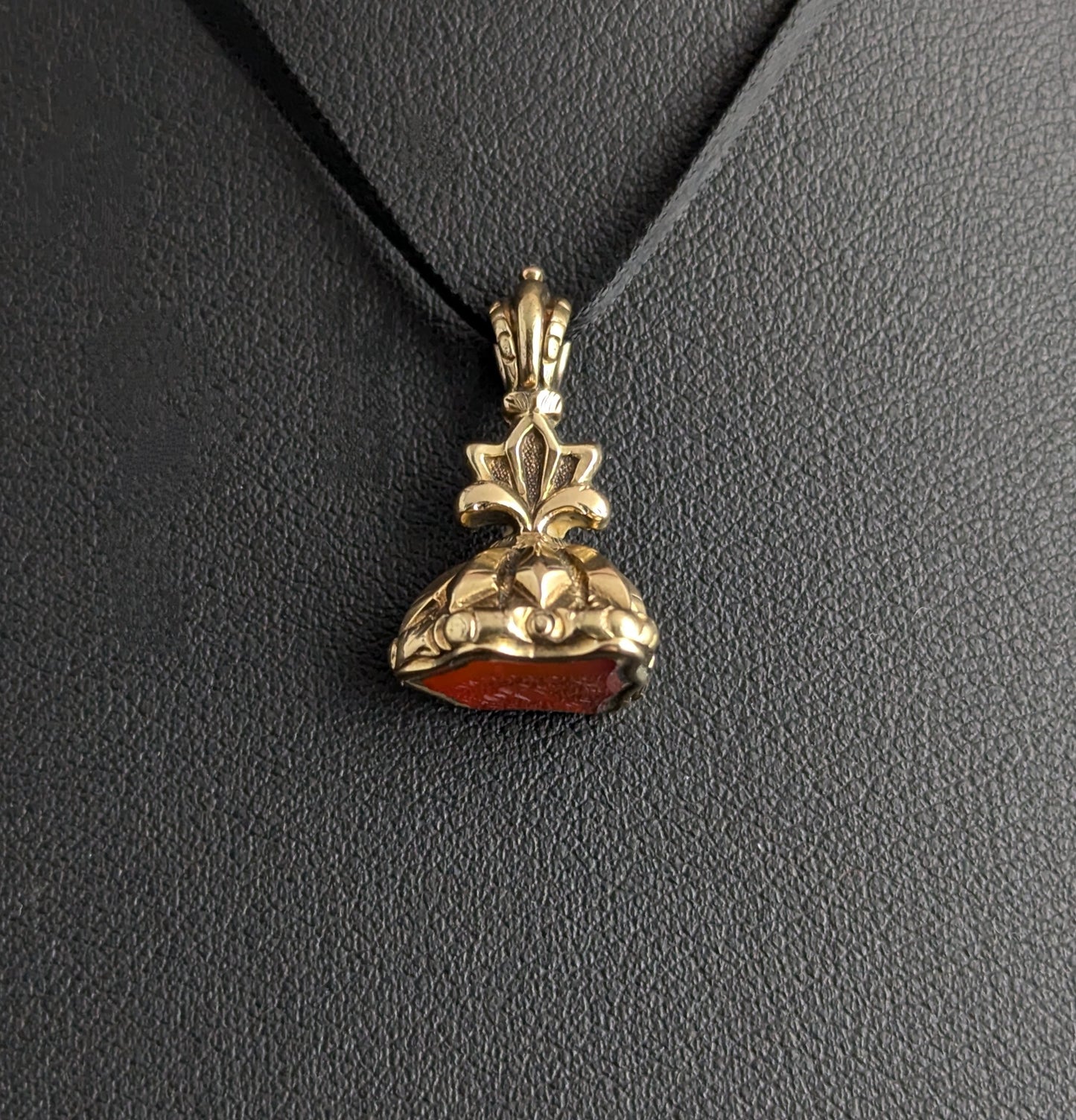 Antique 9ct gold seal fob pendant, Faithful and Secret, Carnelian