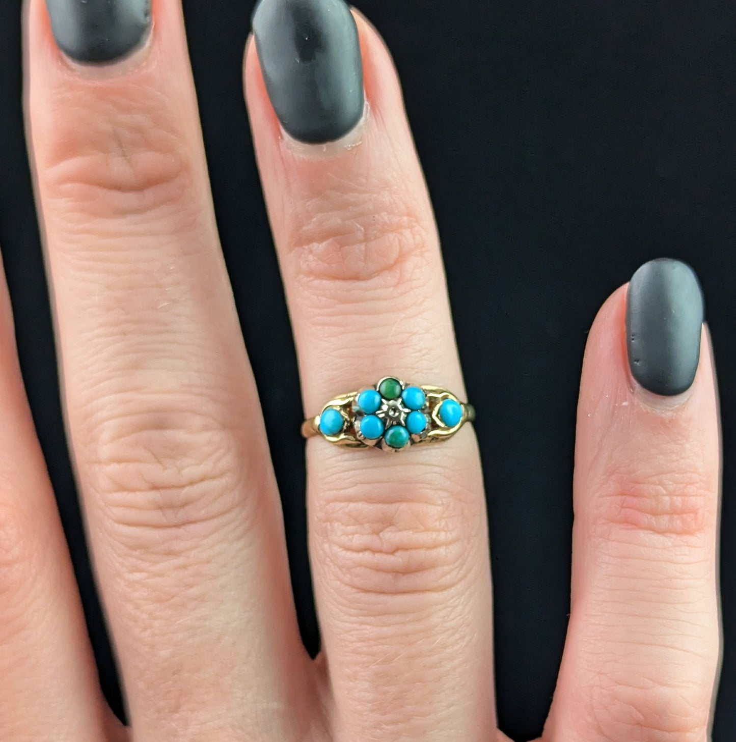 Antique Victorian Turquoise cluster ring, 18ct gold, flower