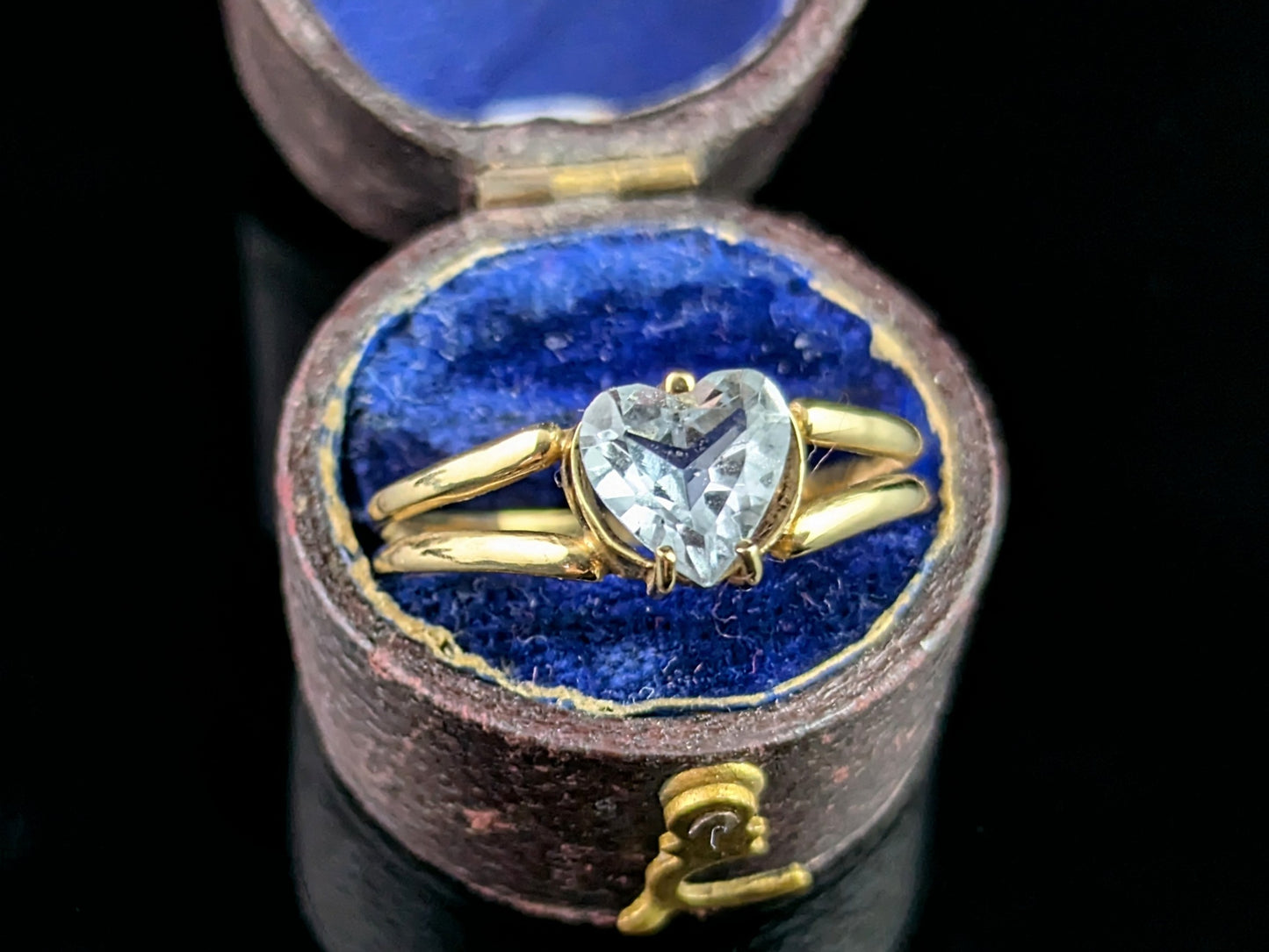 Vintage 9ct gold heart ring, blue paste