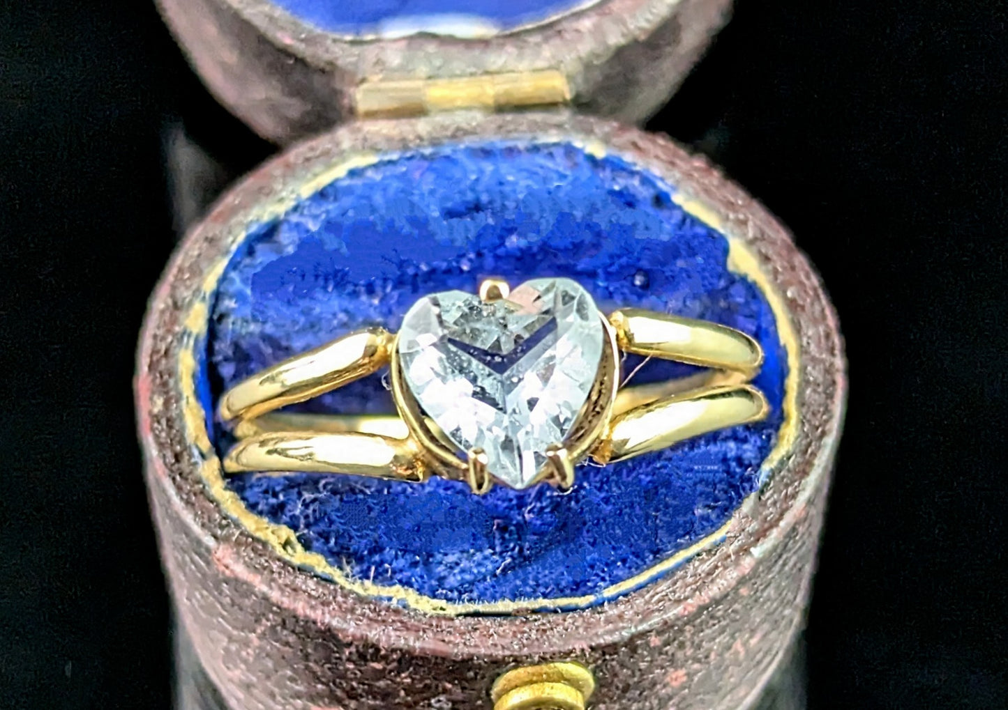 Vintage 9ct gold heart ring, blue paste