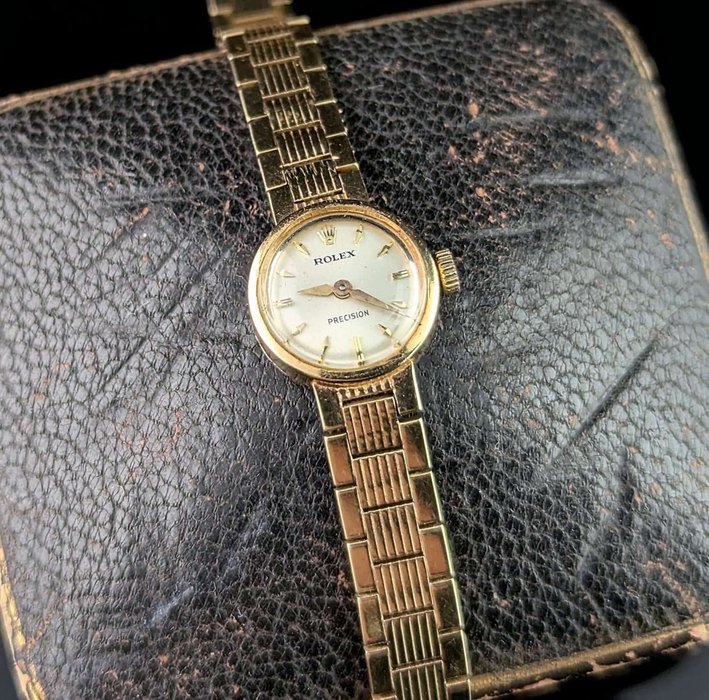 Vintage 9ct gold Ladies Rolex precision wristwatch, Bracelet strap