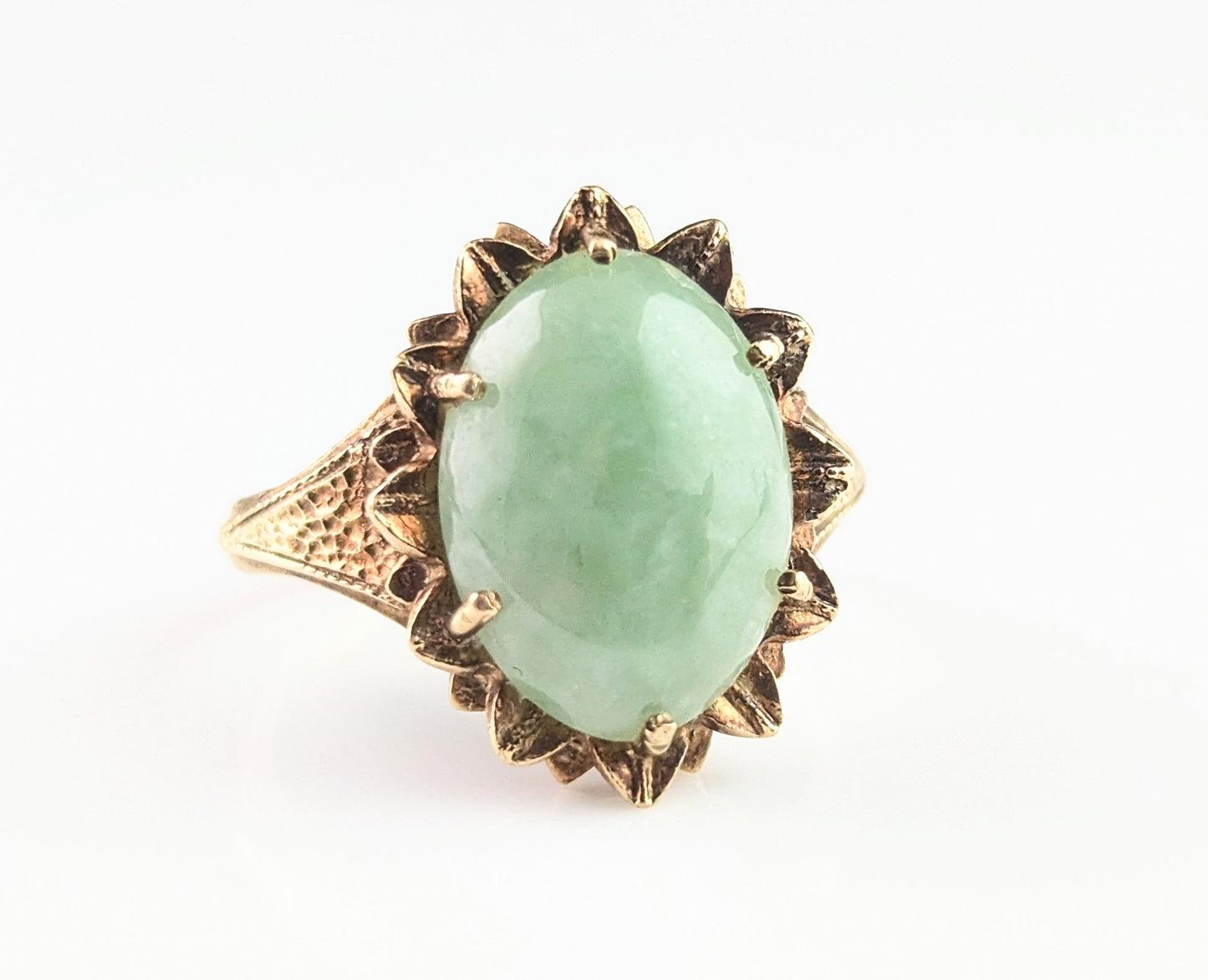 Vintage 9ct gold Jade cabochon ring, 1970s