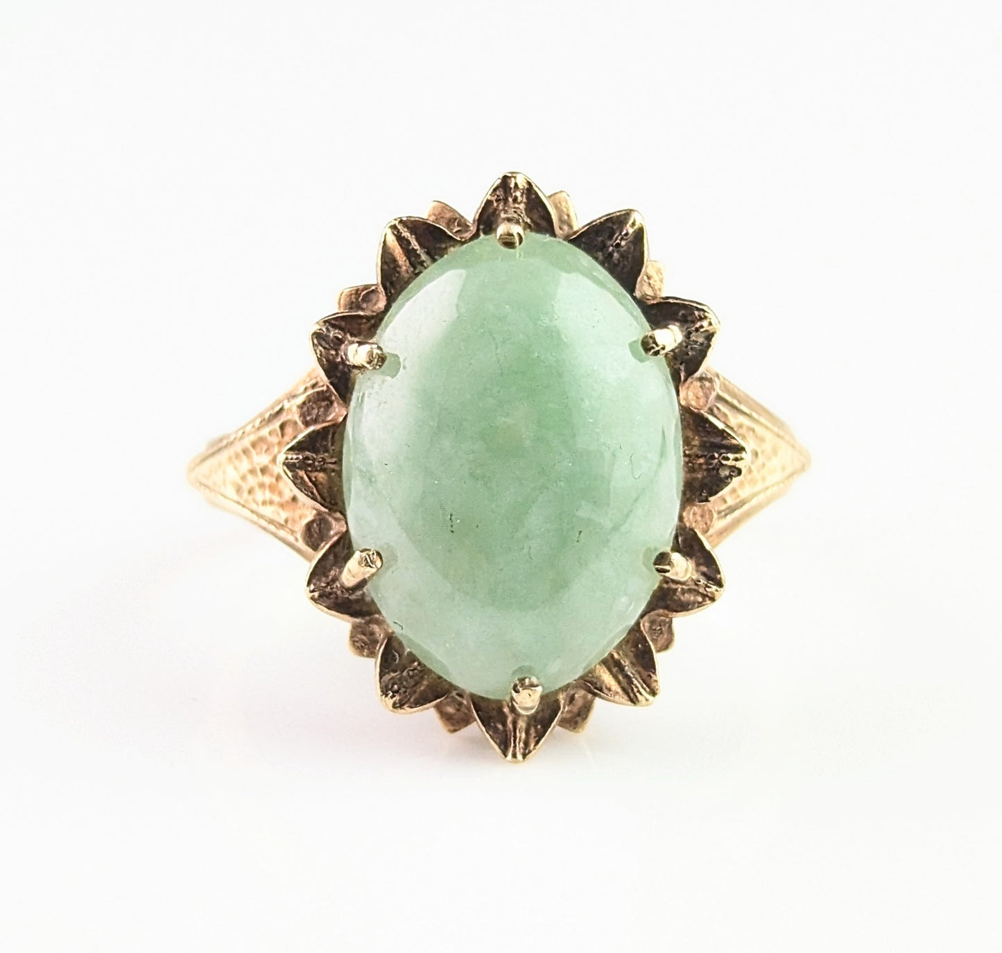 Vintage 9ct gold Jade cabochon ring, 1970s