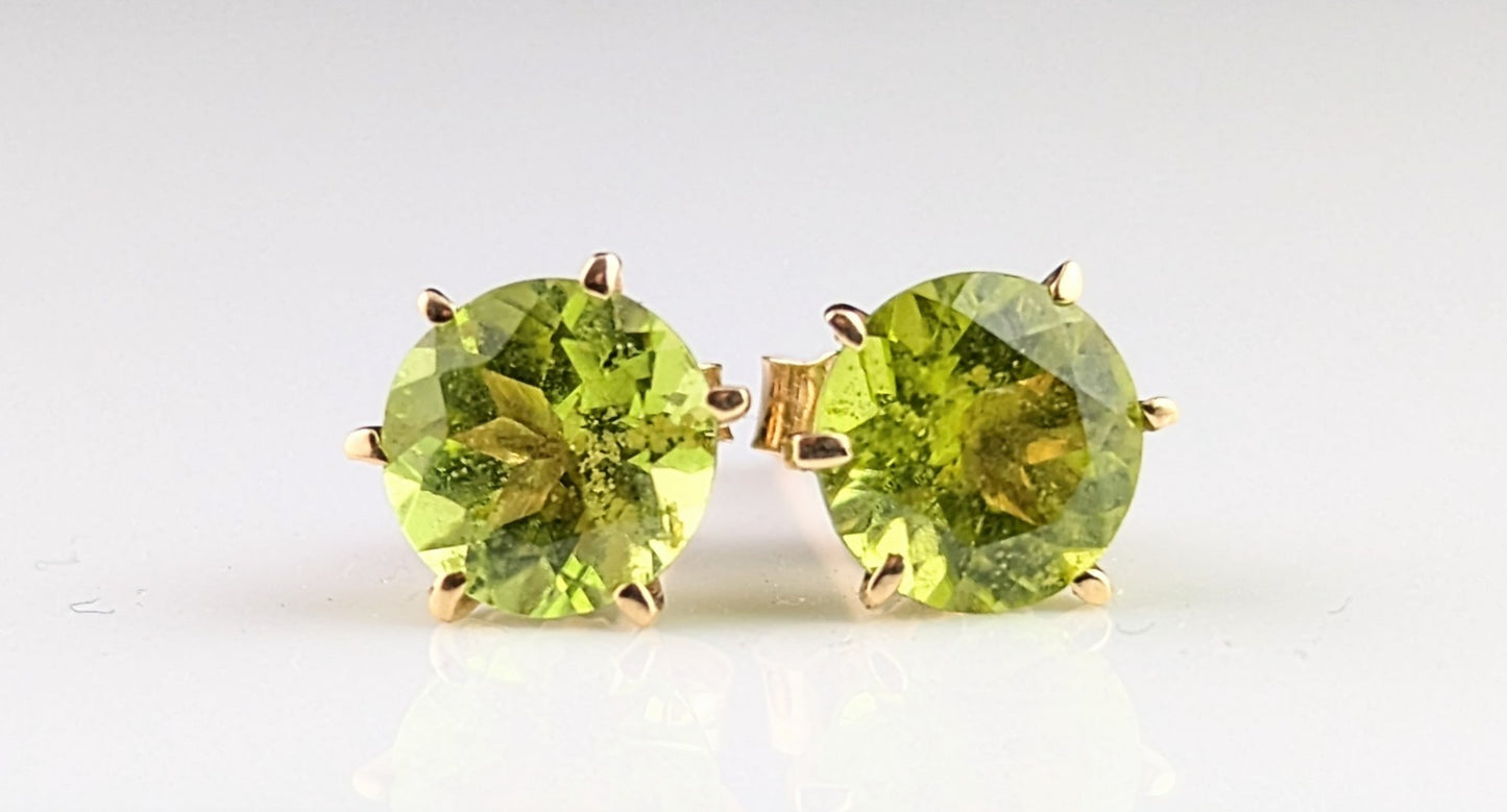 Vintage Peridot stud earrings, 9ct yellow gold