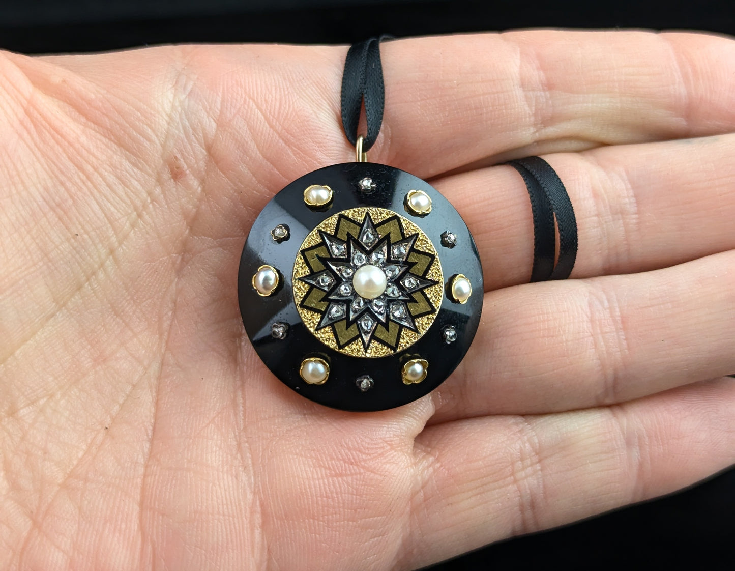 Antique Diamond star pendant brooch, 15ct gold, Onyx and black enamel