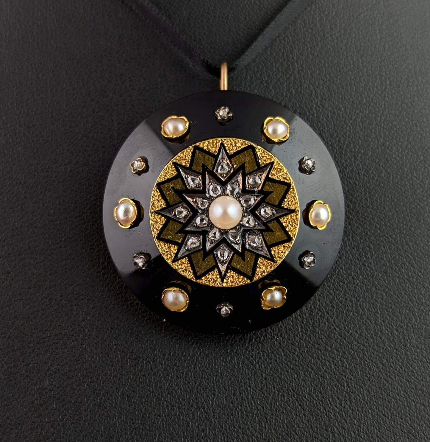 Antique Diamond star pendant brooch, 15ct gold, Onyx and black enamel