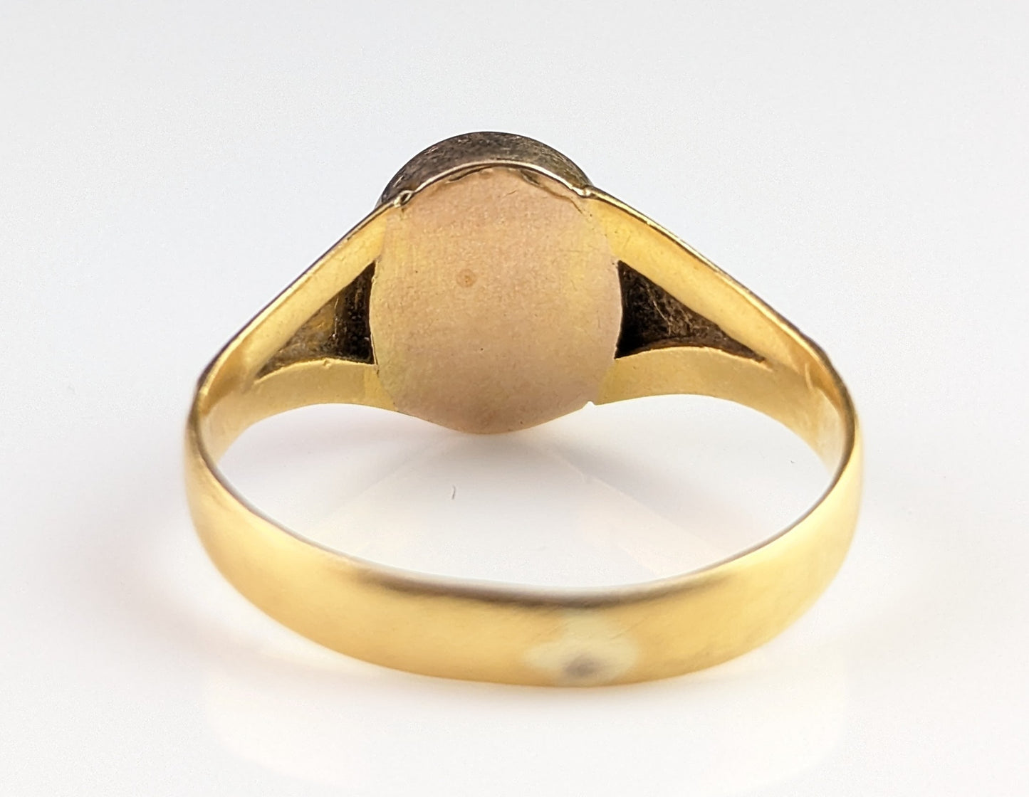 Antique Victorian 18ct gold Bloodstone signet ring, Engraved, Victorian