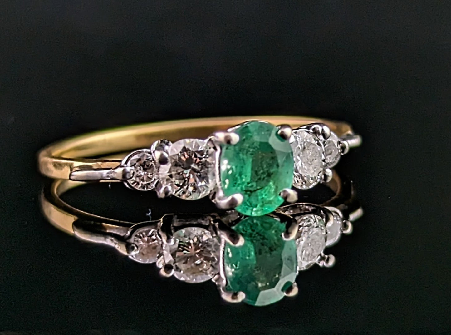 Vintage Emerald and Diamond ring, 18ct gold