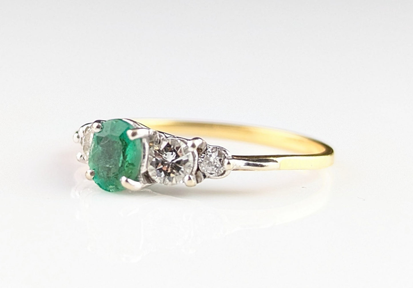 Vintage Emerald and Diamond ring, 18ct gold