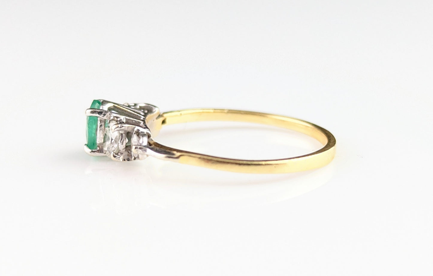 Vintage Emerald and Diamond ring, 18ct gold