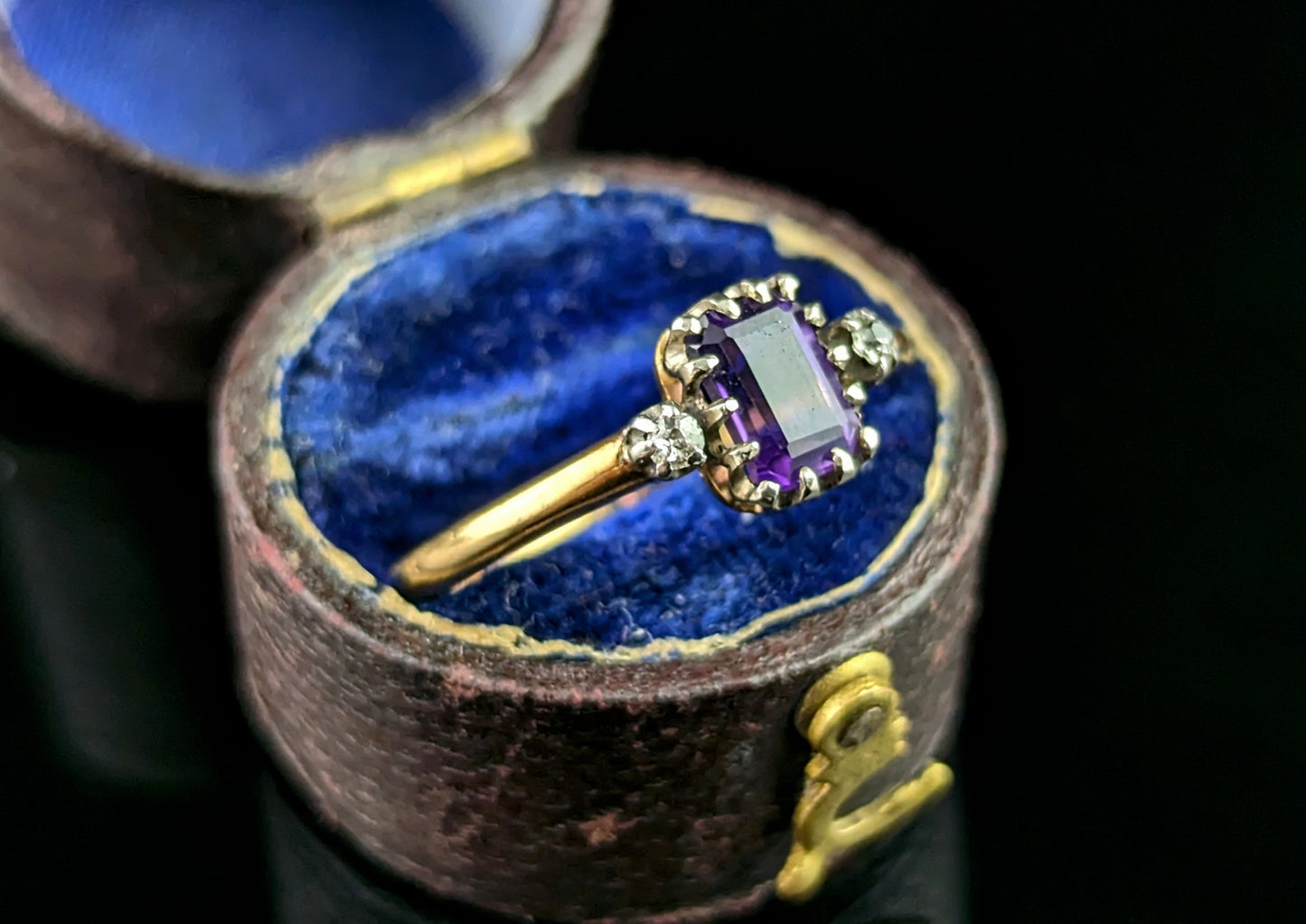 Antique Amethyst and Diamond ring, 18ct gold