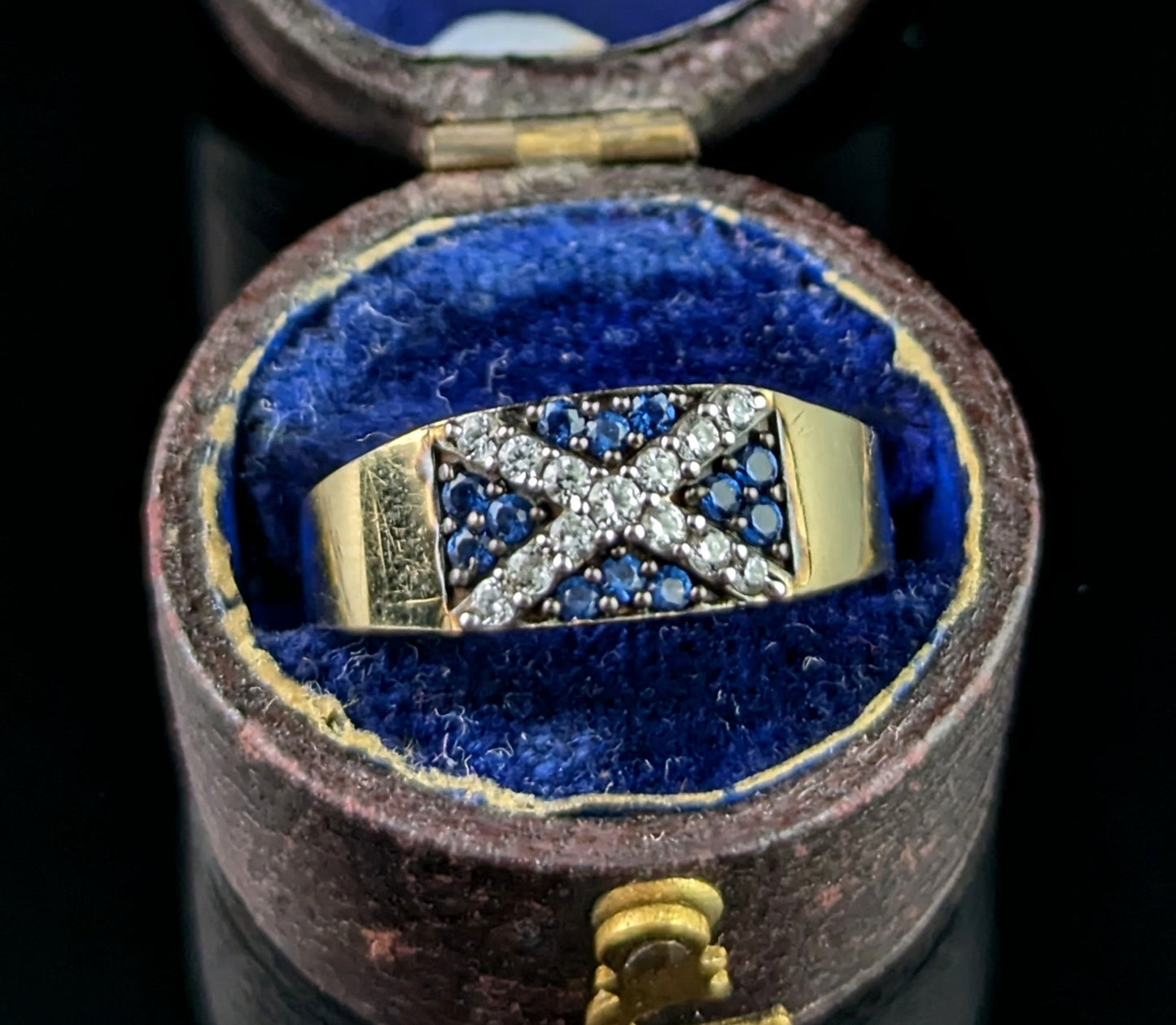 Vintage Scottish flag ring, 9ct yellow gold, Paste