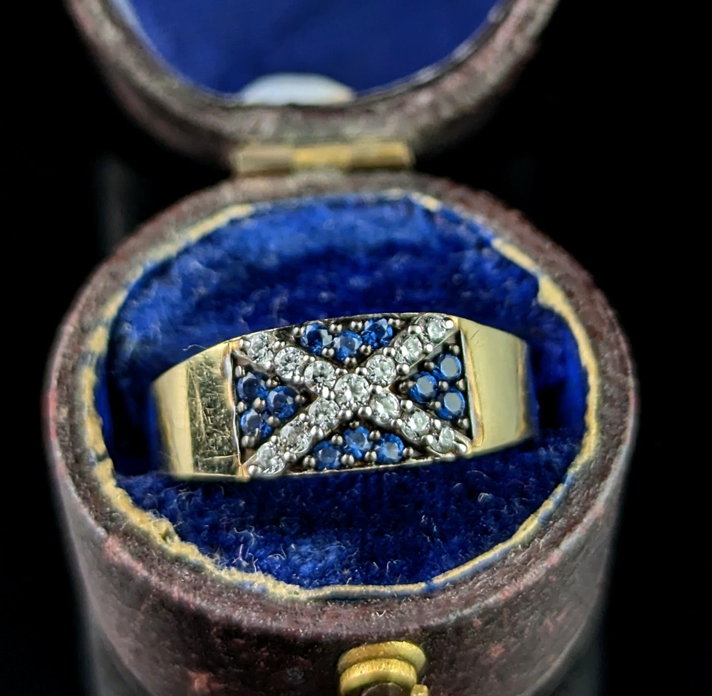 Vintage Scottish flag ring, 9ct yellow gold, Paste