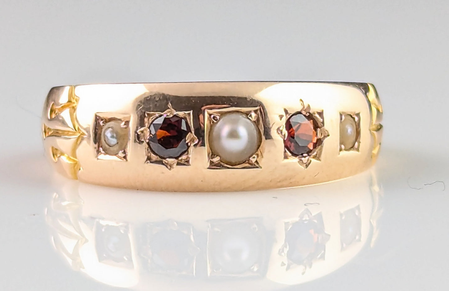 Antique Garnet and Pearl ring, 15ct gold