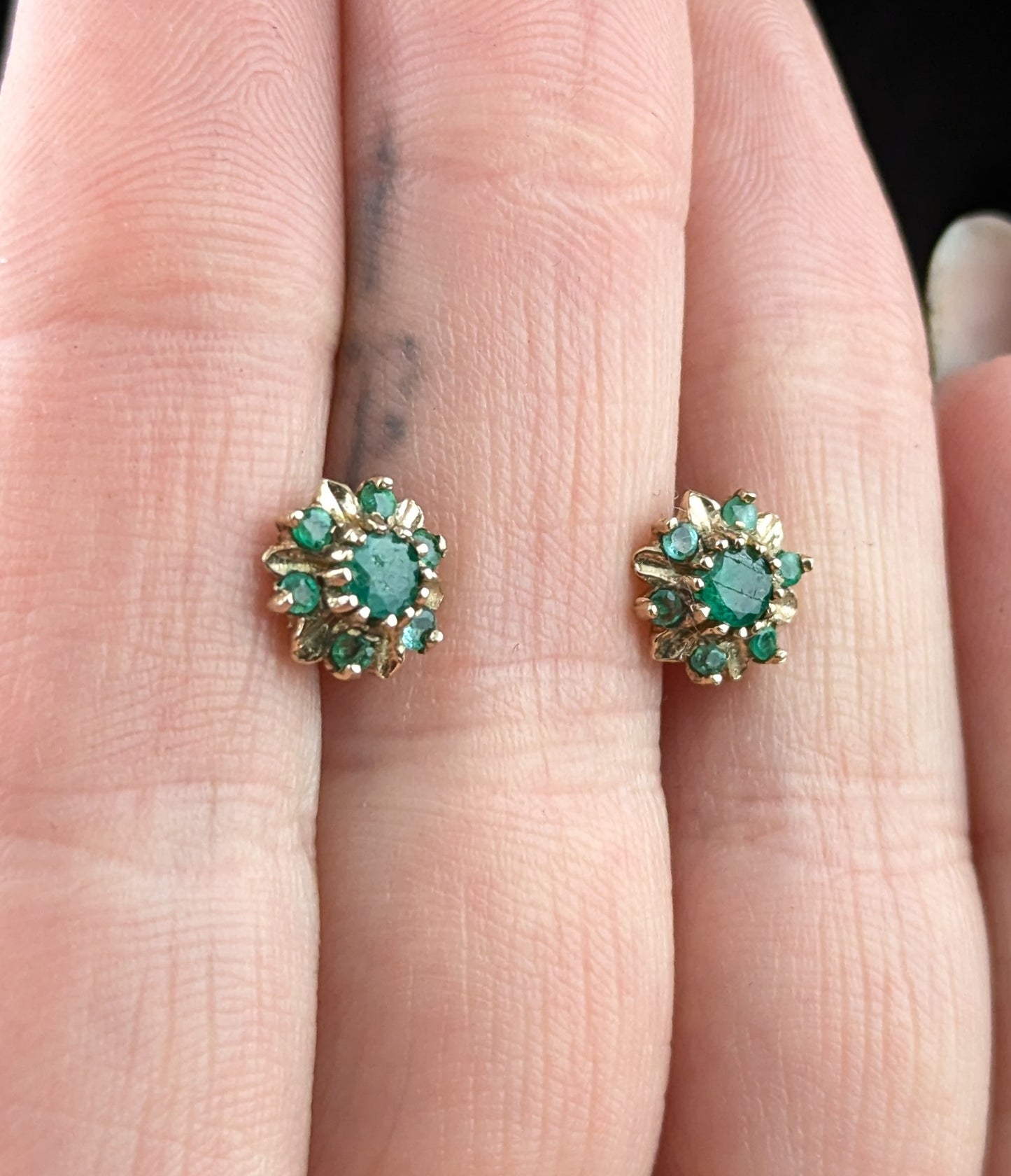 Vintage Emerald floral stud earrings, 9ct yellow gold