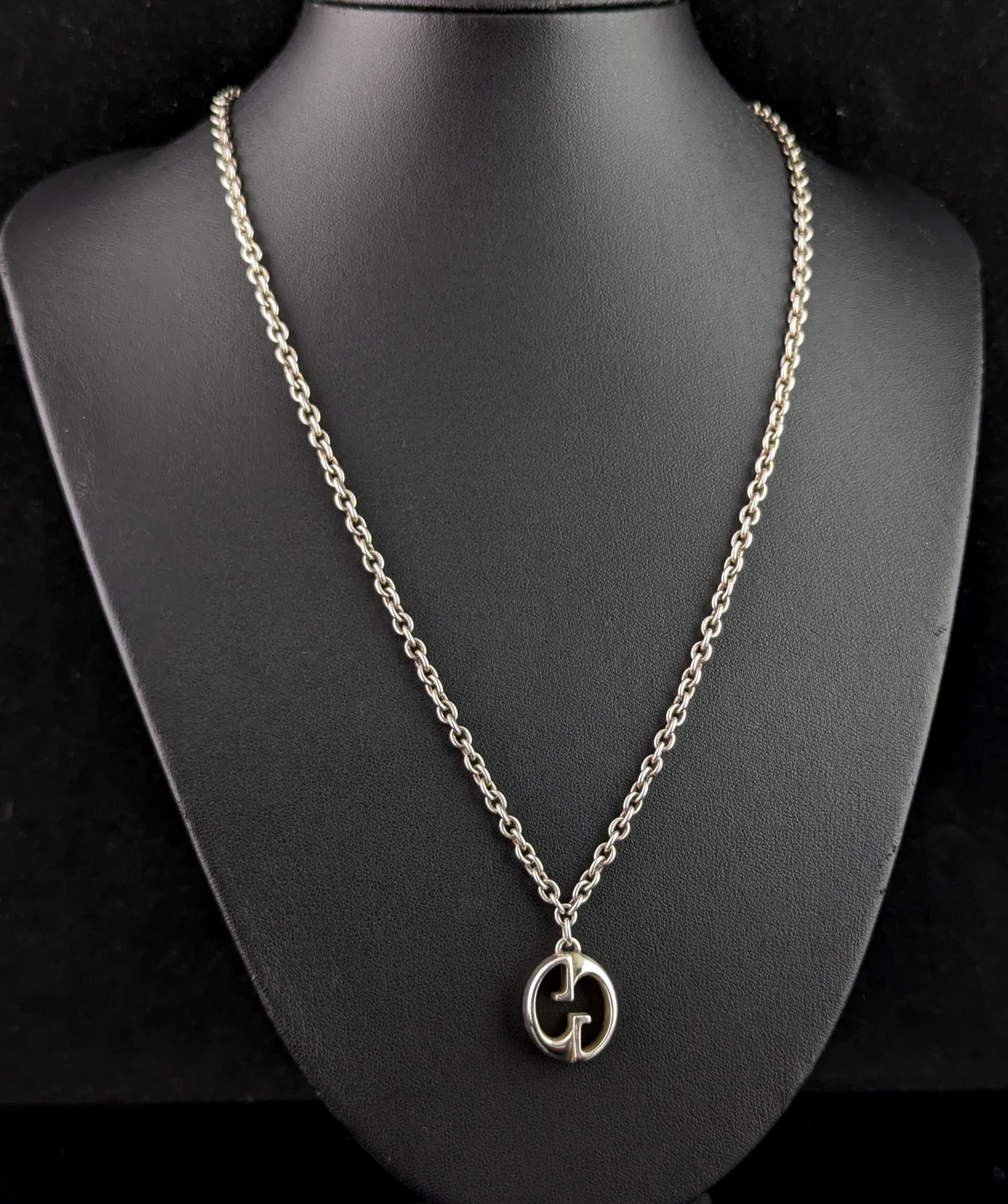 Vintage Gucci sterling silver interlocking G pendant necklace, silver chain