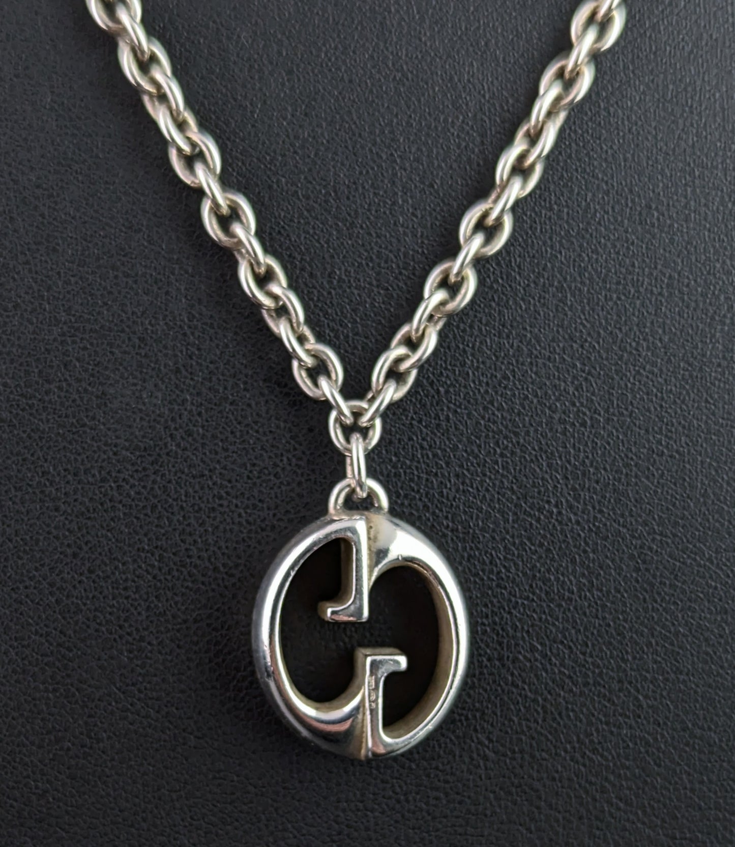 Vintage Gucci sterling silver interlocking G pendant necklace, silver chain