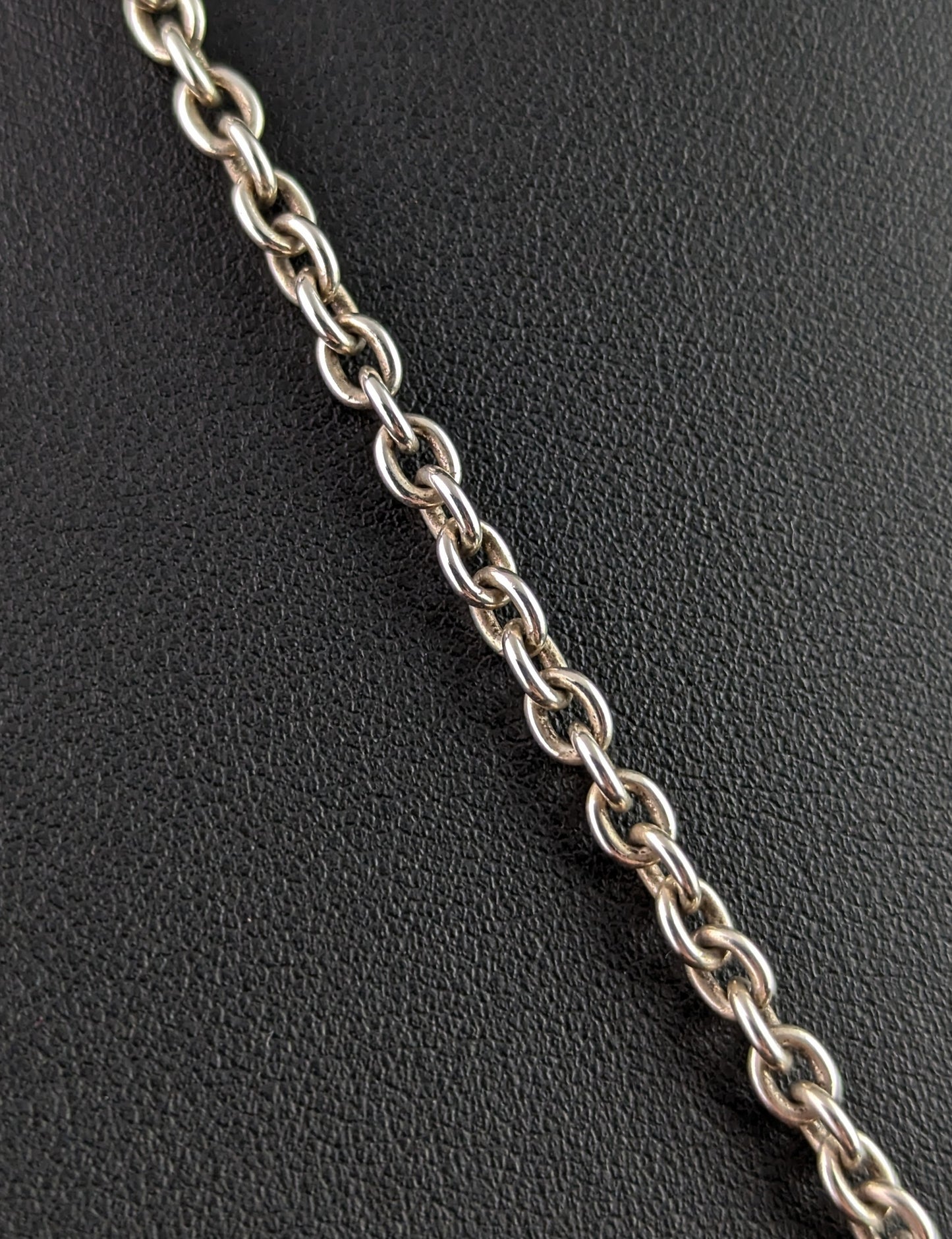 Vintage Gucci sterling silver interlocking G pendant necklace, silver chain