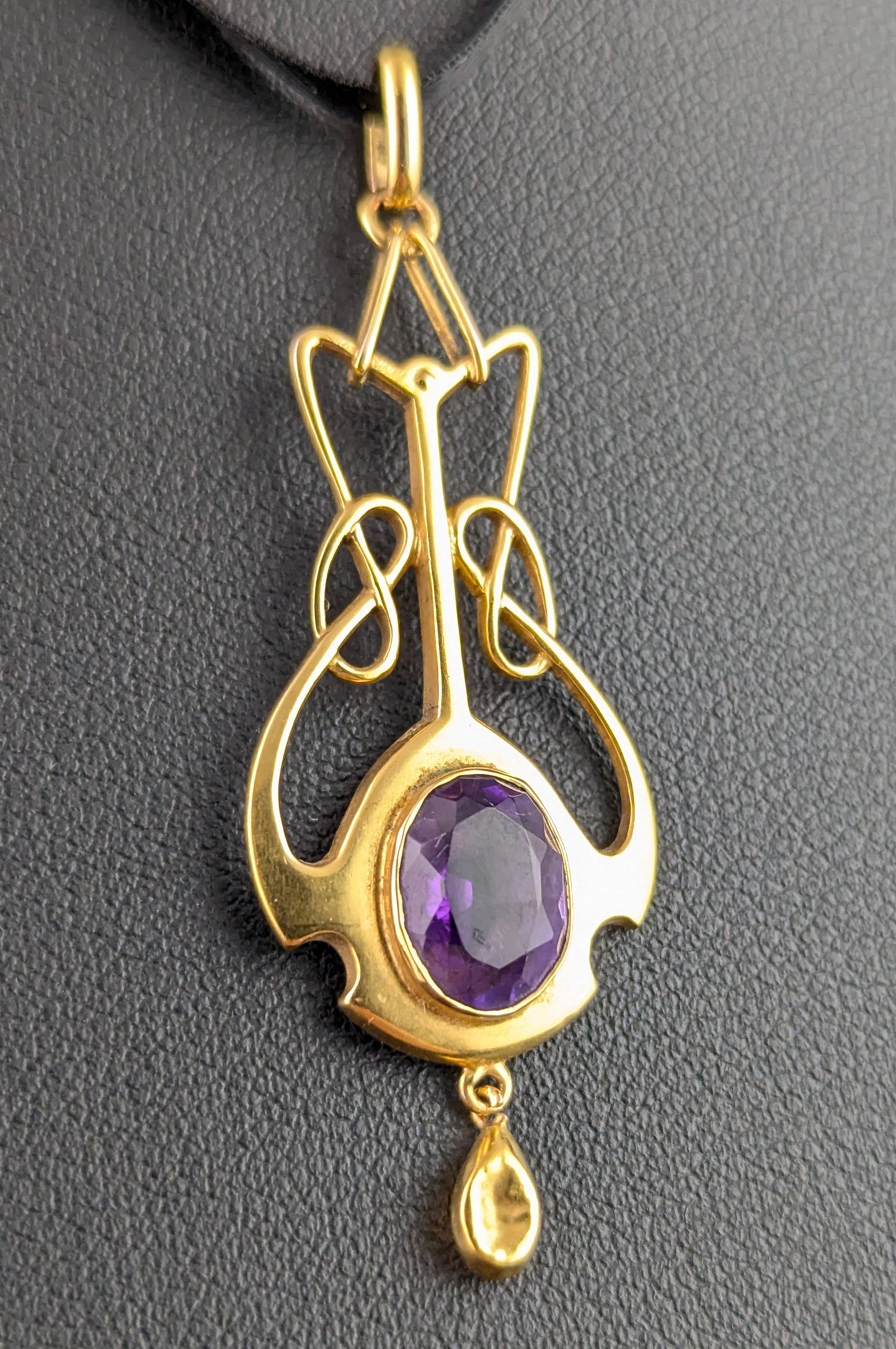 Antique Art Nouveau amethyst pendant, 9ct yellow gold