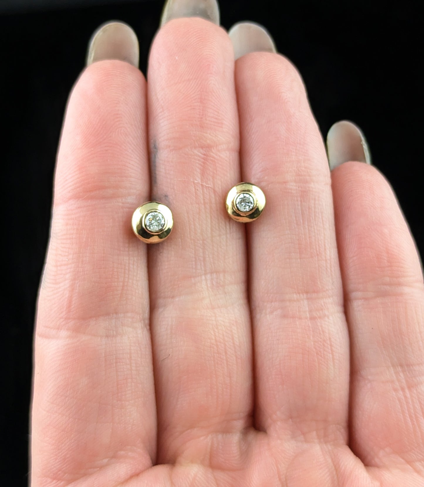 Vintage Diamond stud earrings, 9ct yellow gold, 0.30ct