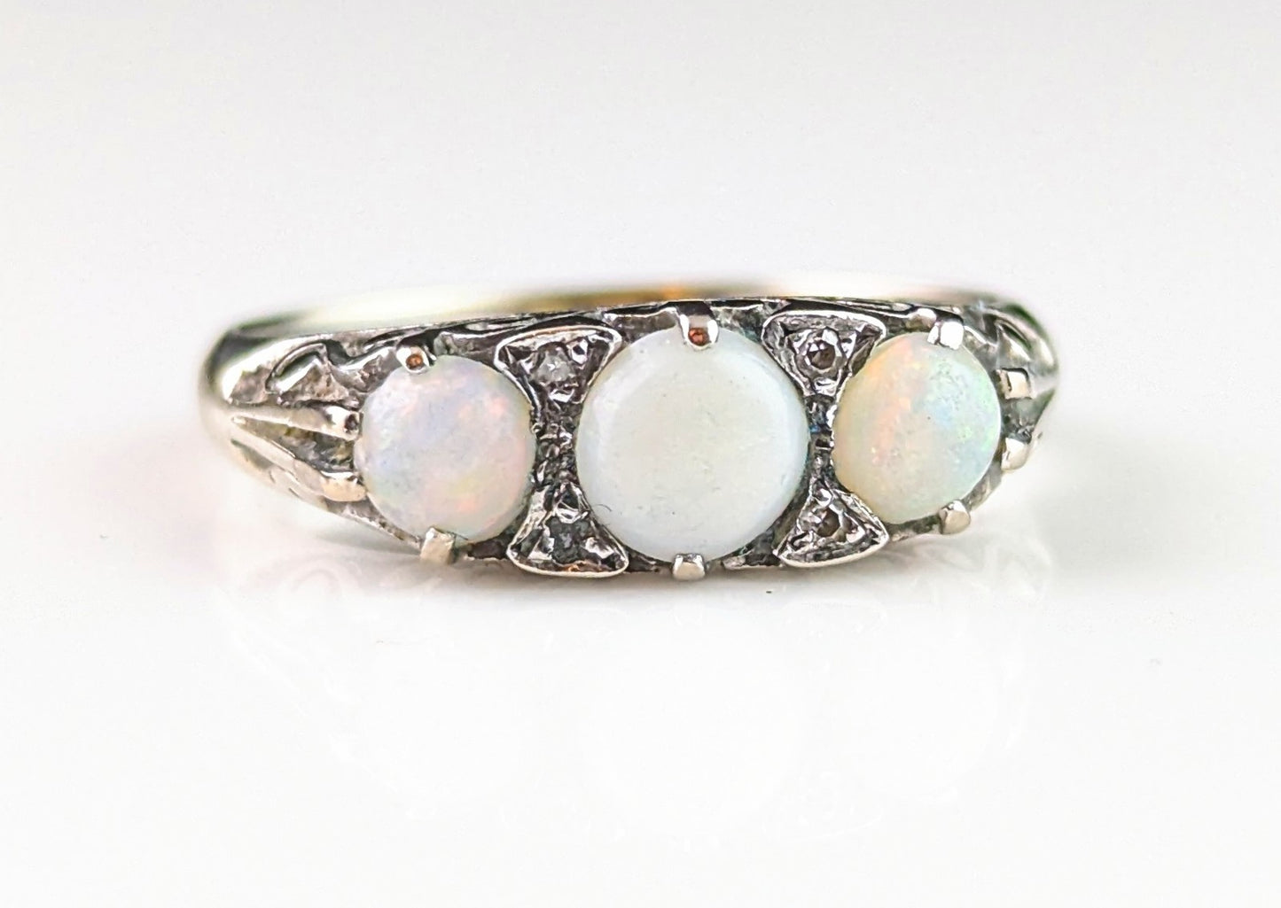 Vintage Art Deco Opal and Diamond ring, 9ct White gold