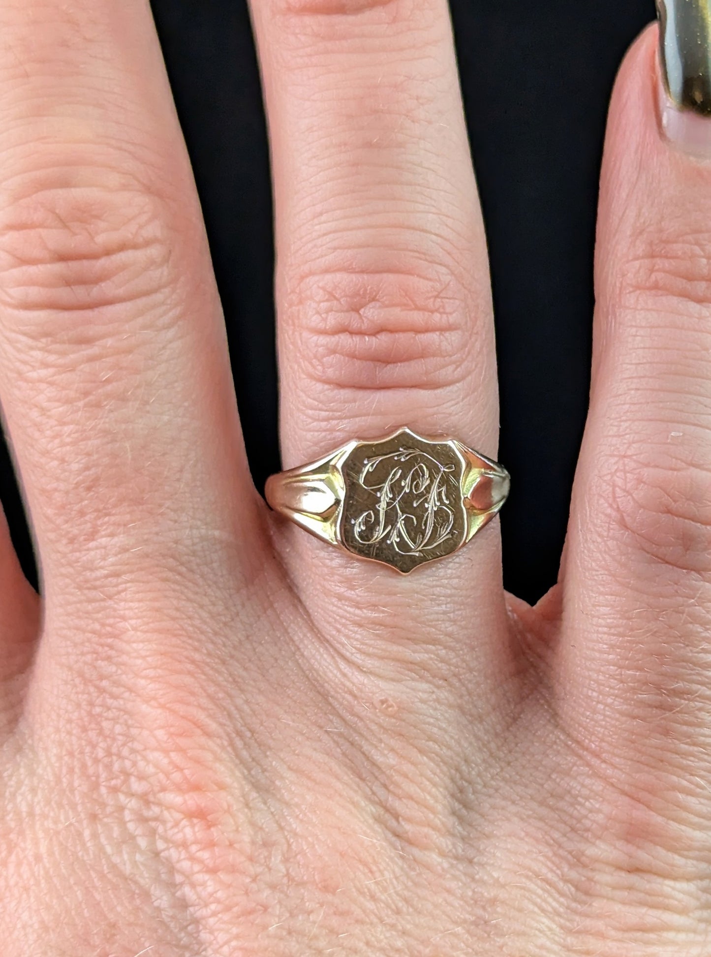 Antique 9ct rose gold signet ring, Shield shaped, Monogrammed