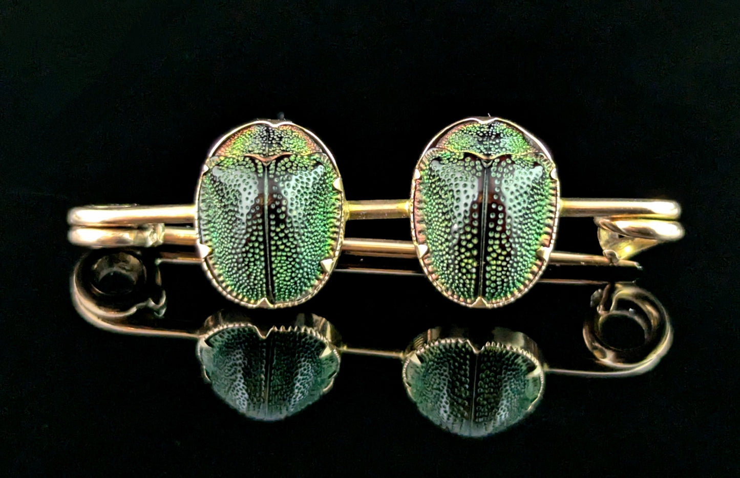 Antique Scarab beetle brooch, Egyptian revival, 9ct gold