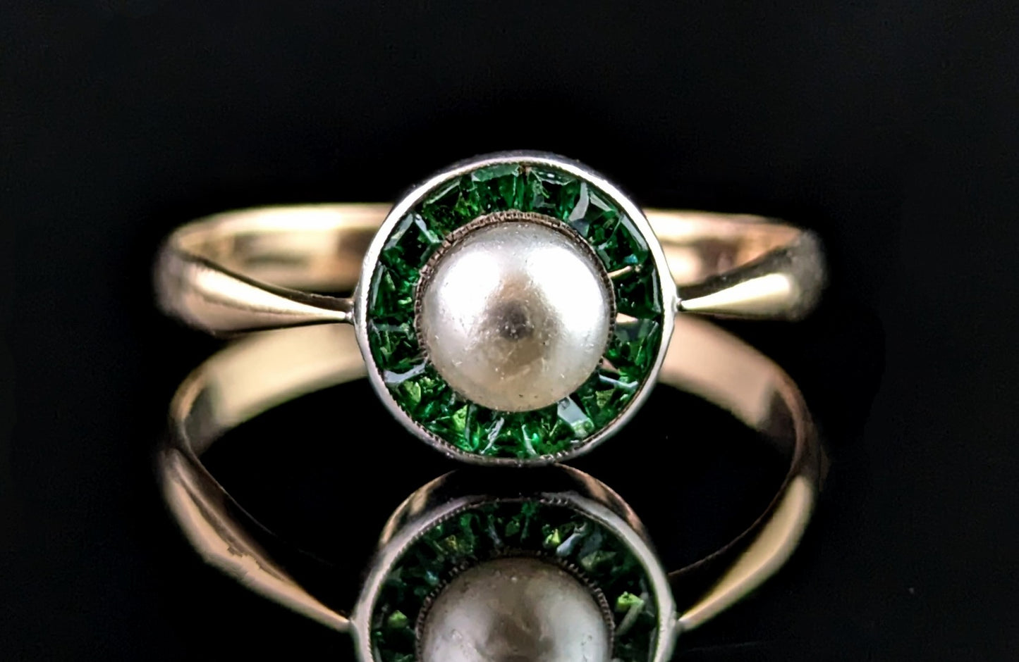 Vintage Art Deco Target ring, 9ct gold, Emerald green paste and faux pearl