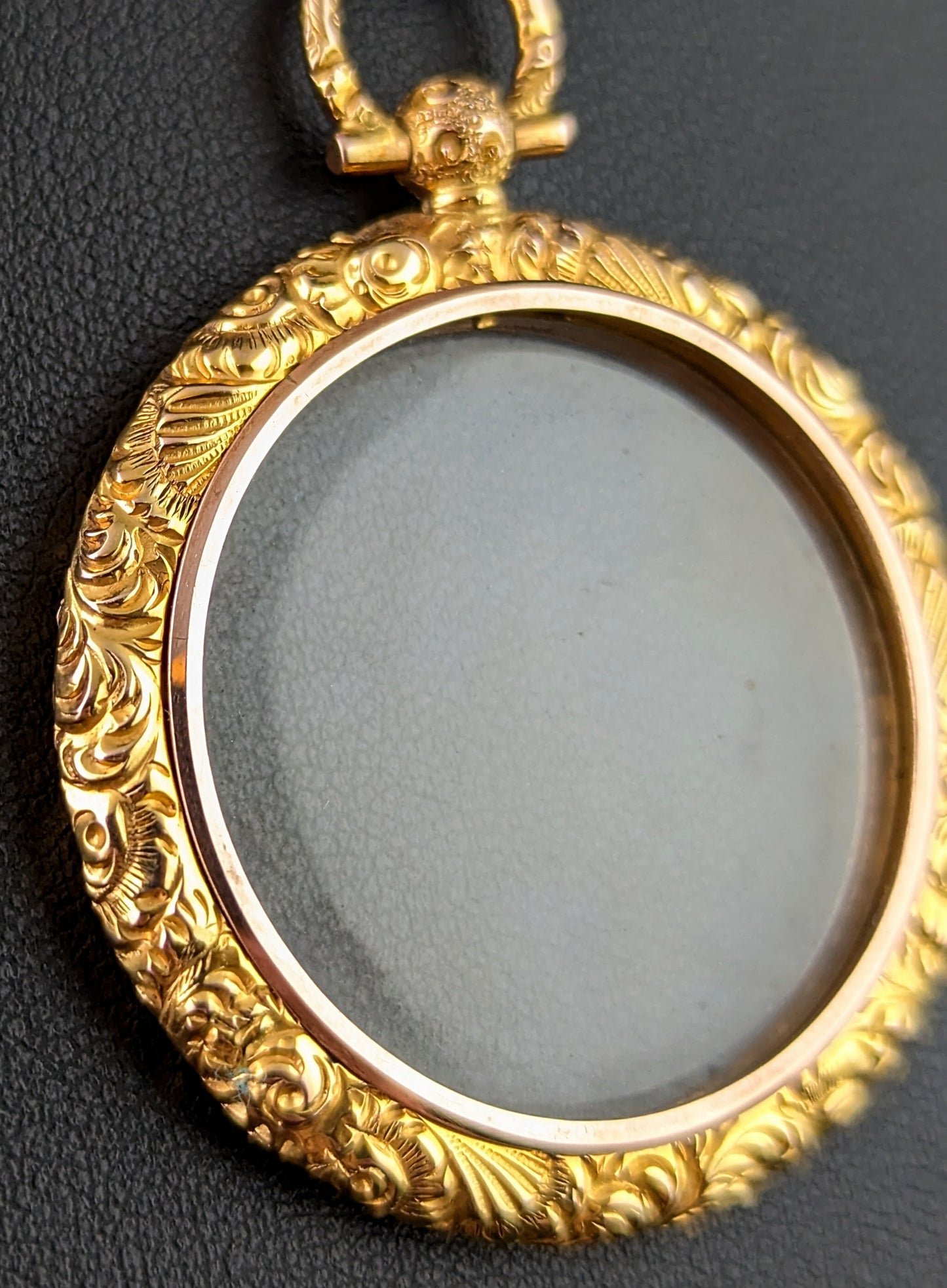 Antique 9ct gold locket pendant, Double sided, Edwardian