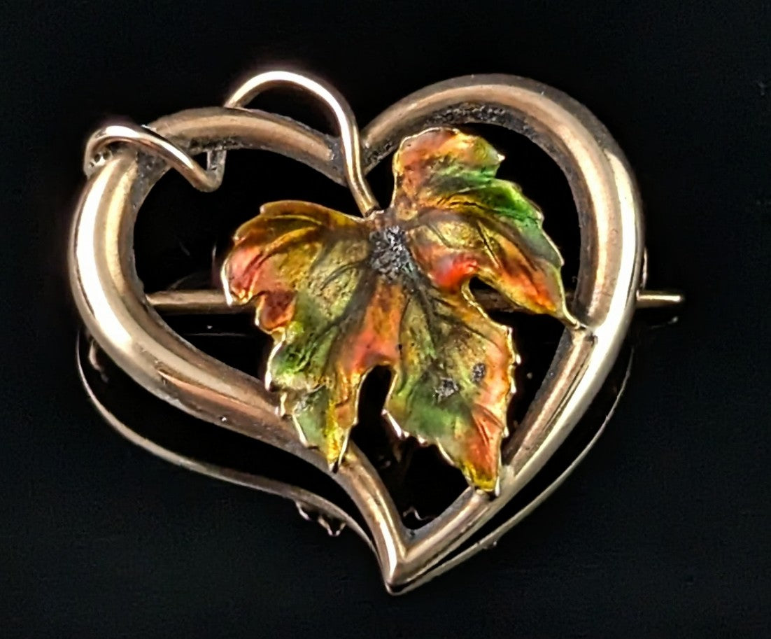 Antique 9ct gold Witches heart brooch, maple leaf, enamel