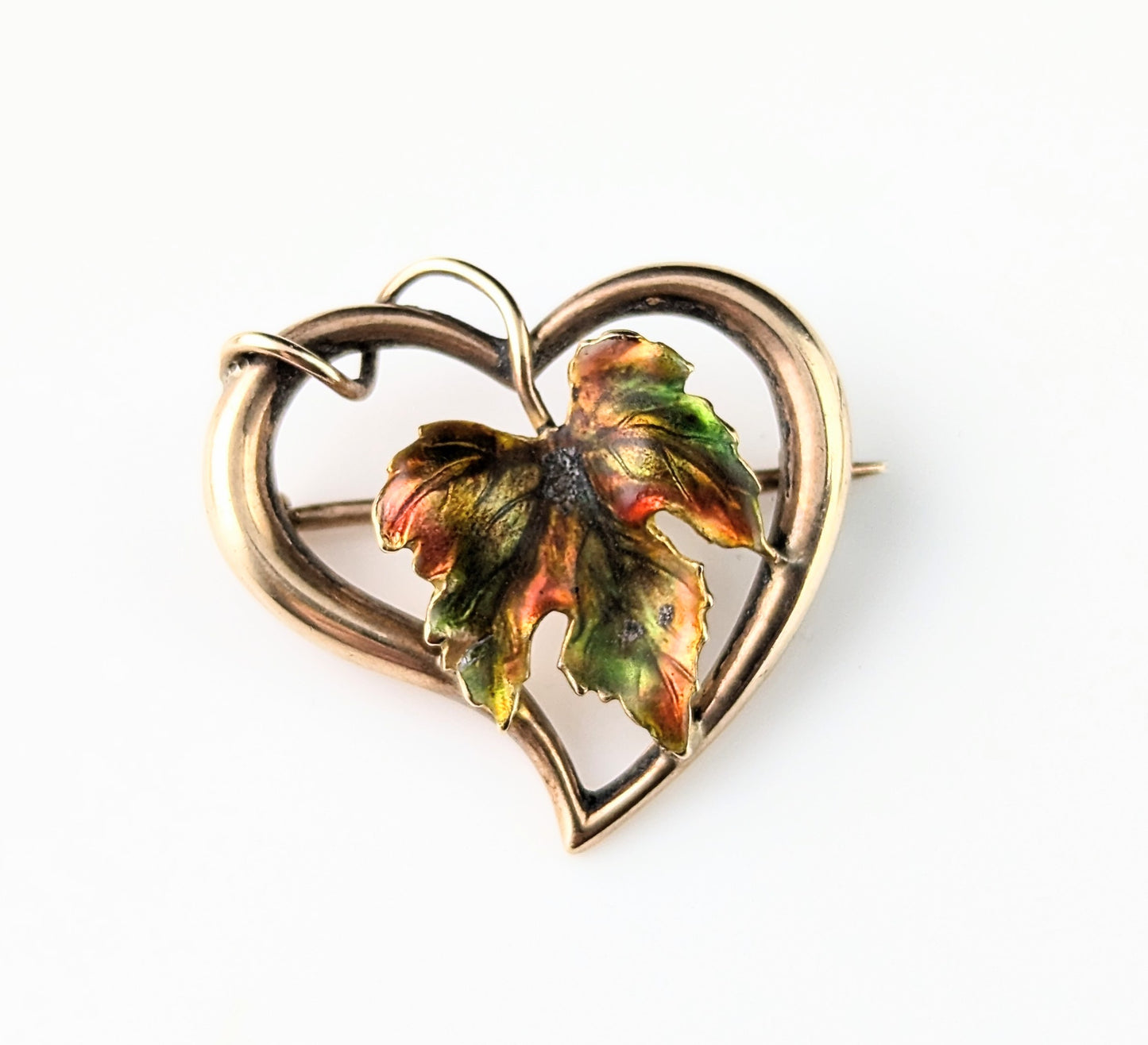 Antique 9ct gold Witches heart brooch, maple leaf, enamel