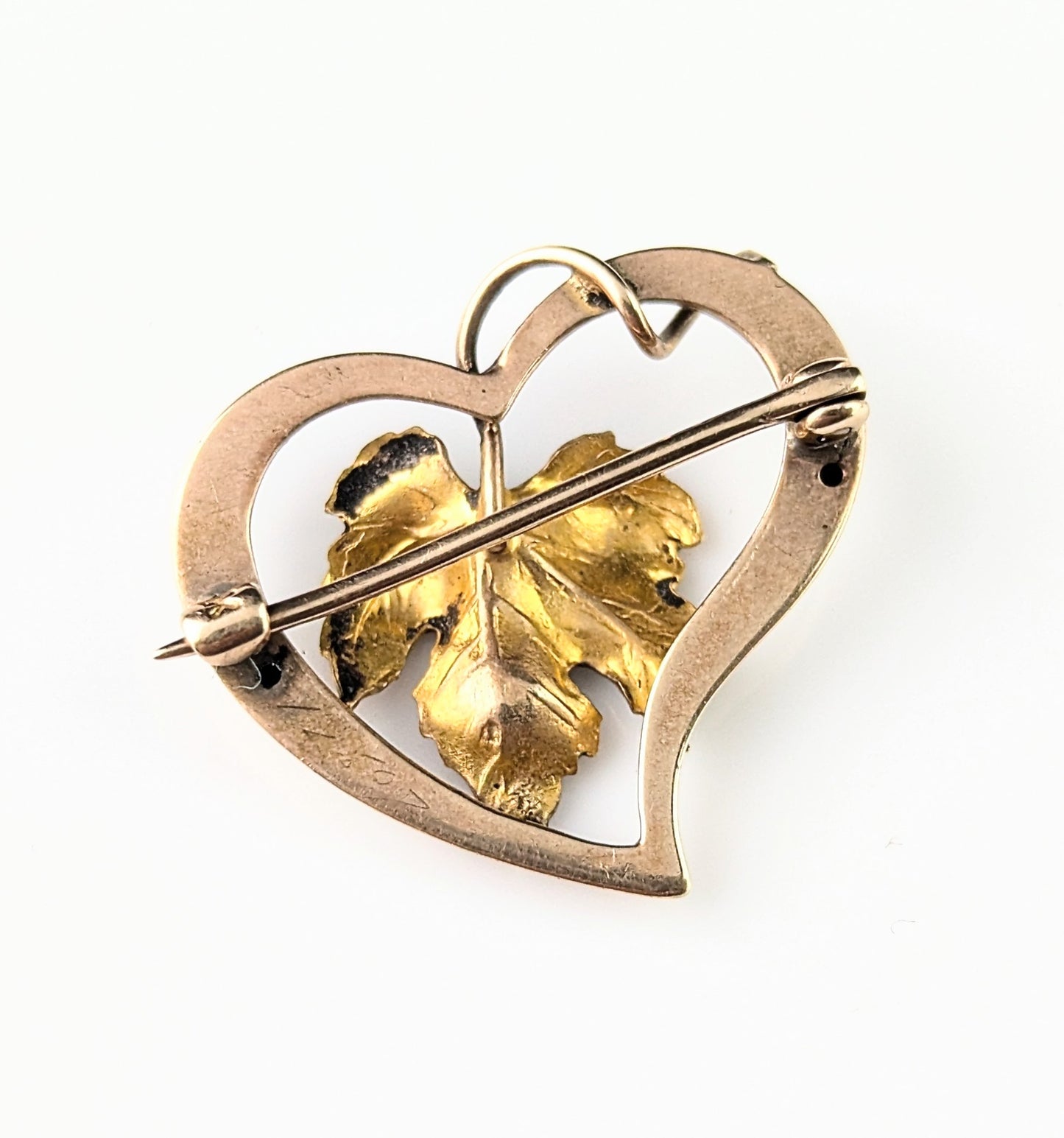 Antique 9ct gold Witches heart brooch, maple leaf, enamel