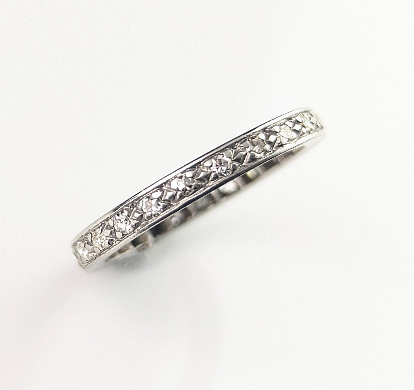 Vintage Art Deco Diamond eternity ring, 18ct white gold