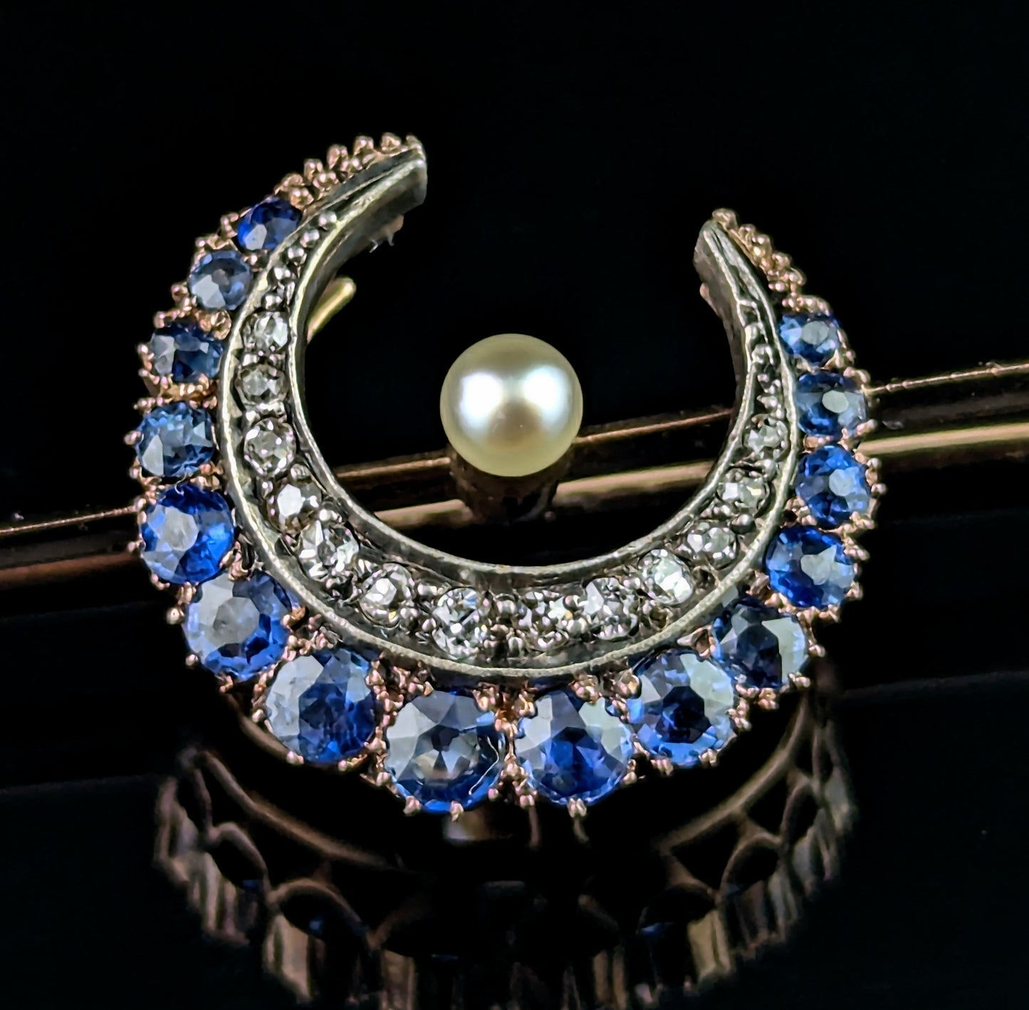 Antique Sapphire and Diamond crescent brooch, 15ct gold, Victorian