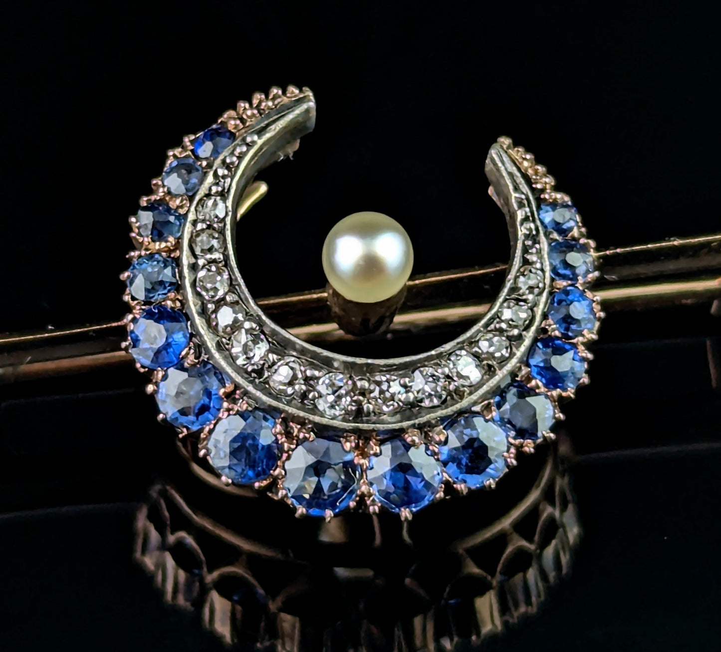 Antique Sapphire and Diamond crescent brooch, 15ct gold, Victorian