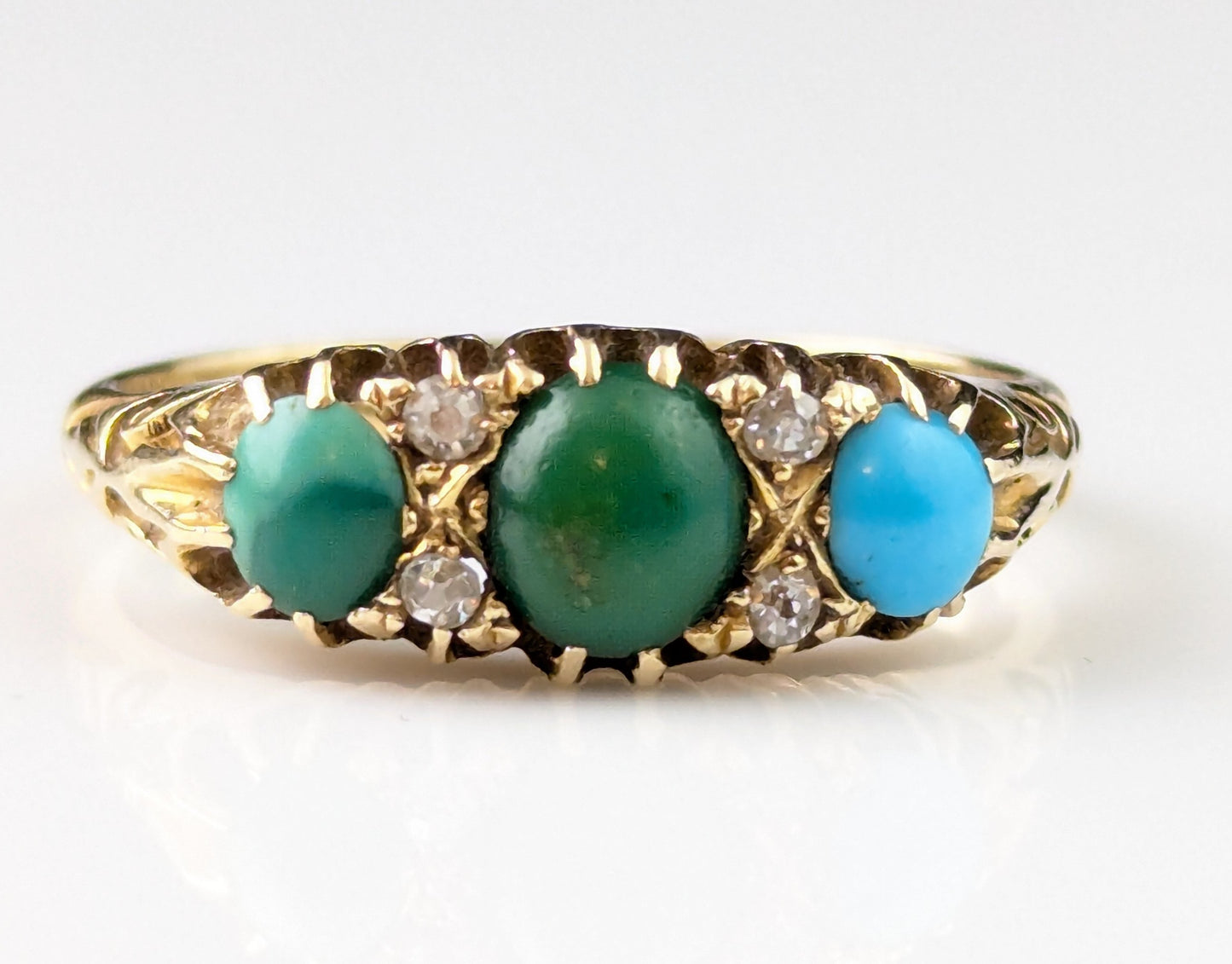 Antique 18ct yellow gold Turquoise and Diamond ring