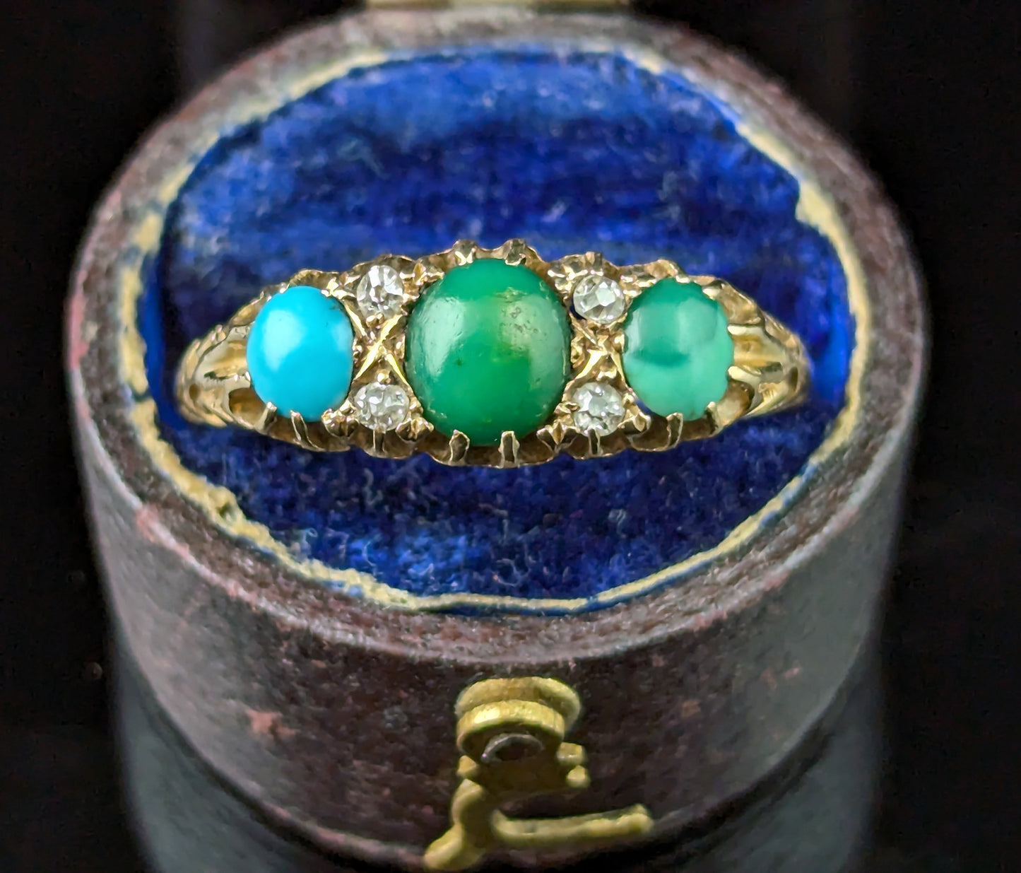 Antique 18ct yellow gold Turquoise and Diamond ring