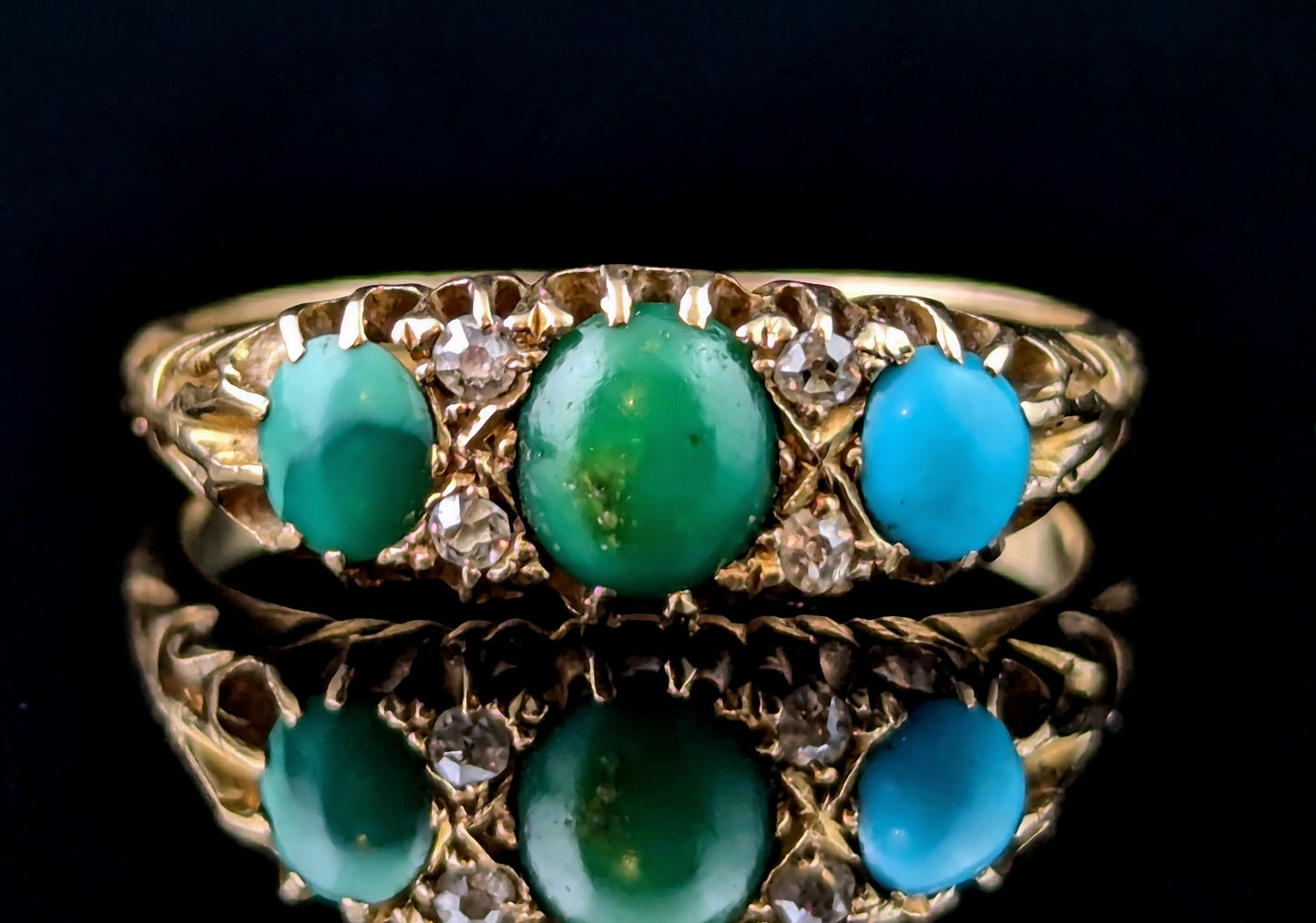 Antique 18ct yellow gold Turquoise and Diamond ring