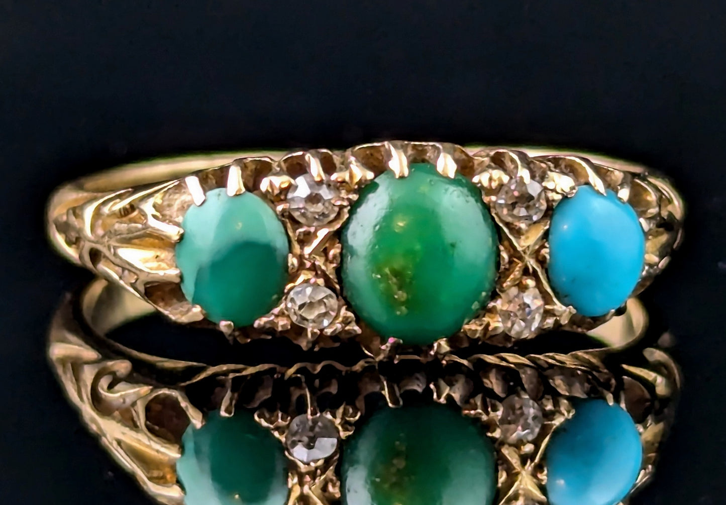 Antique 18ct yellow gold Turquoise and Diamond ring