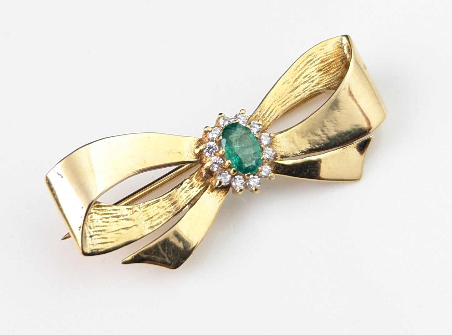 Vintage 9ct gold Emerald and Diamond bow brooch