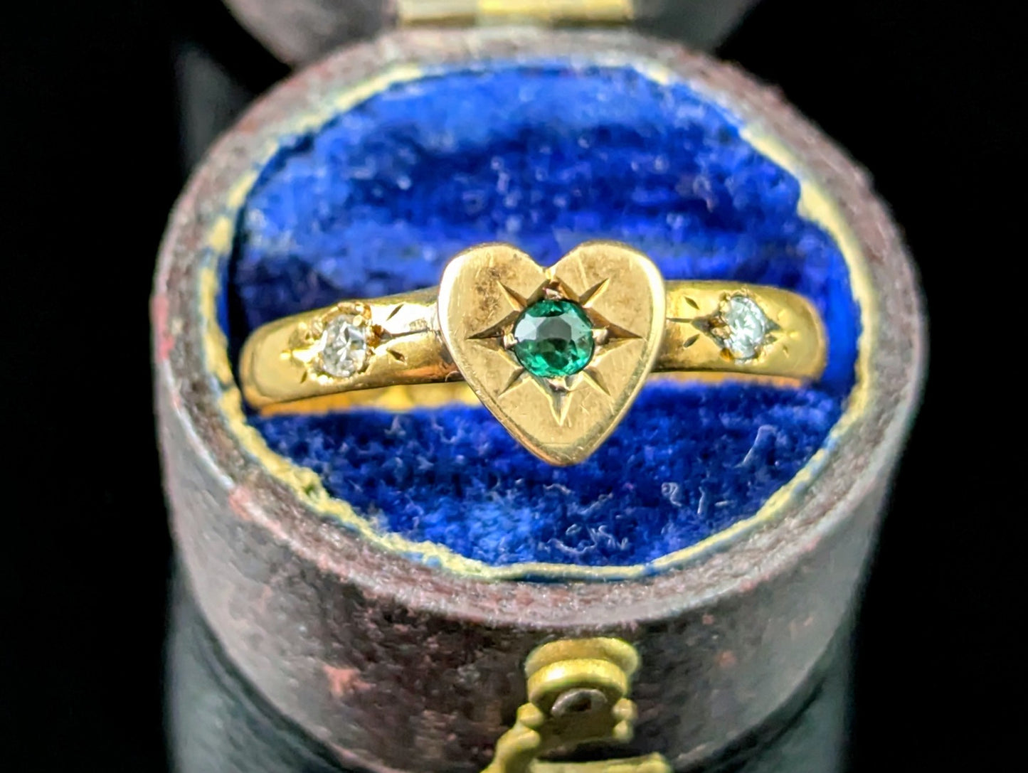 Antique Emerald and Diamond heart ring, 22ct gold, Victorian