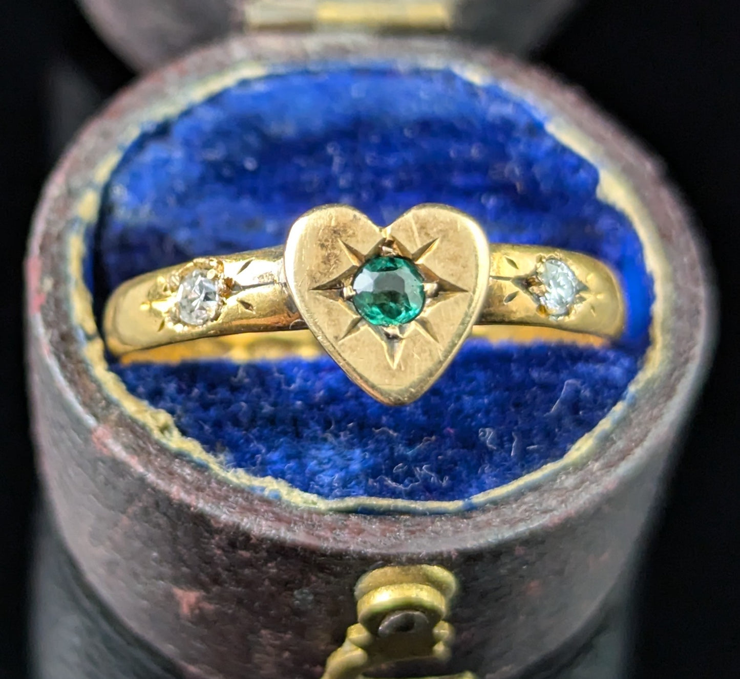 Antique Emerald and Diamond heart ring, 22ct gold, Victorian