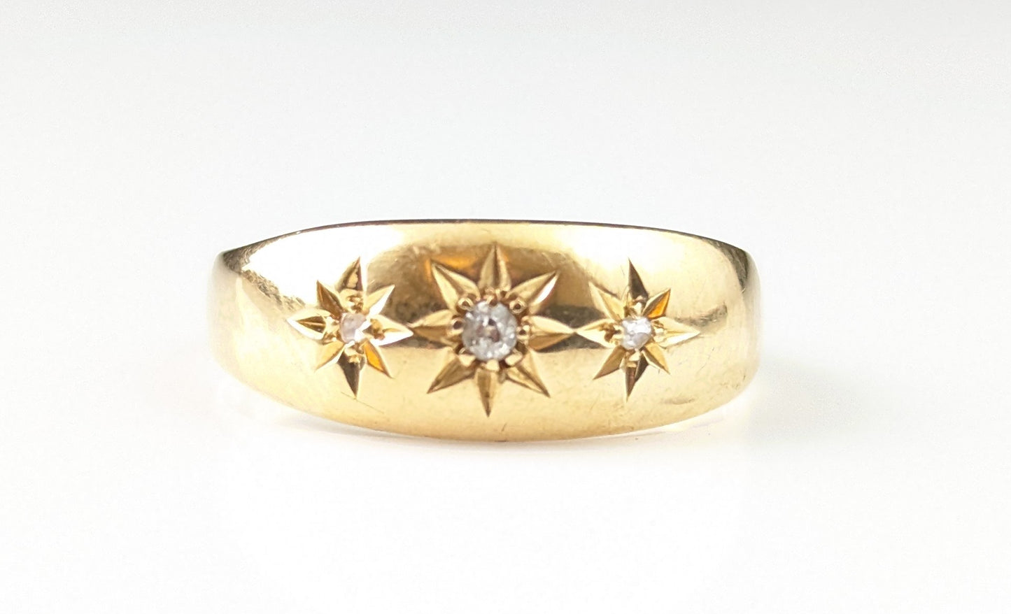 Antique 18ct gold Diamond Gypsy set ring, Star set, Art Deco era